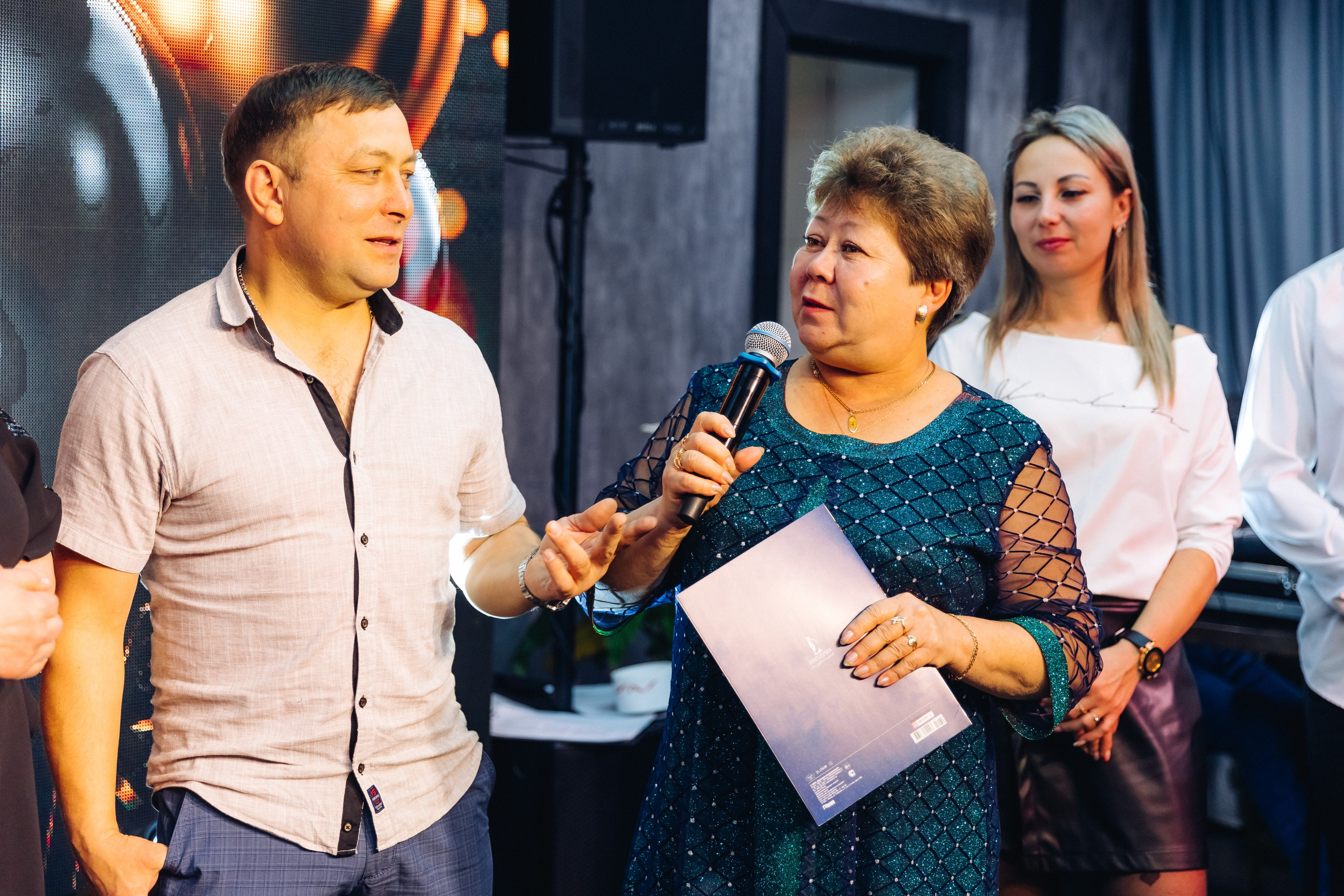 Юбилей в ресторане Вояж. Свадебный и семейный фотограф в Улан-Удэ