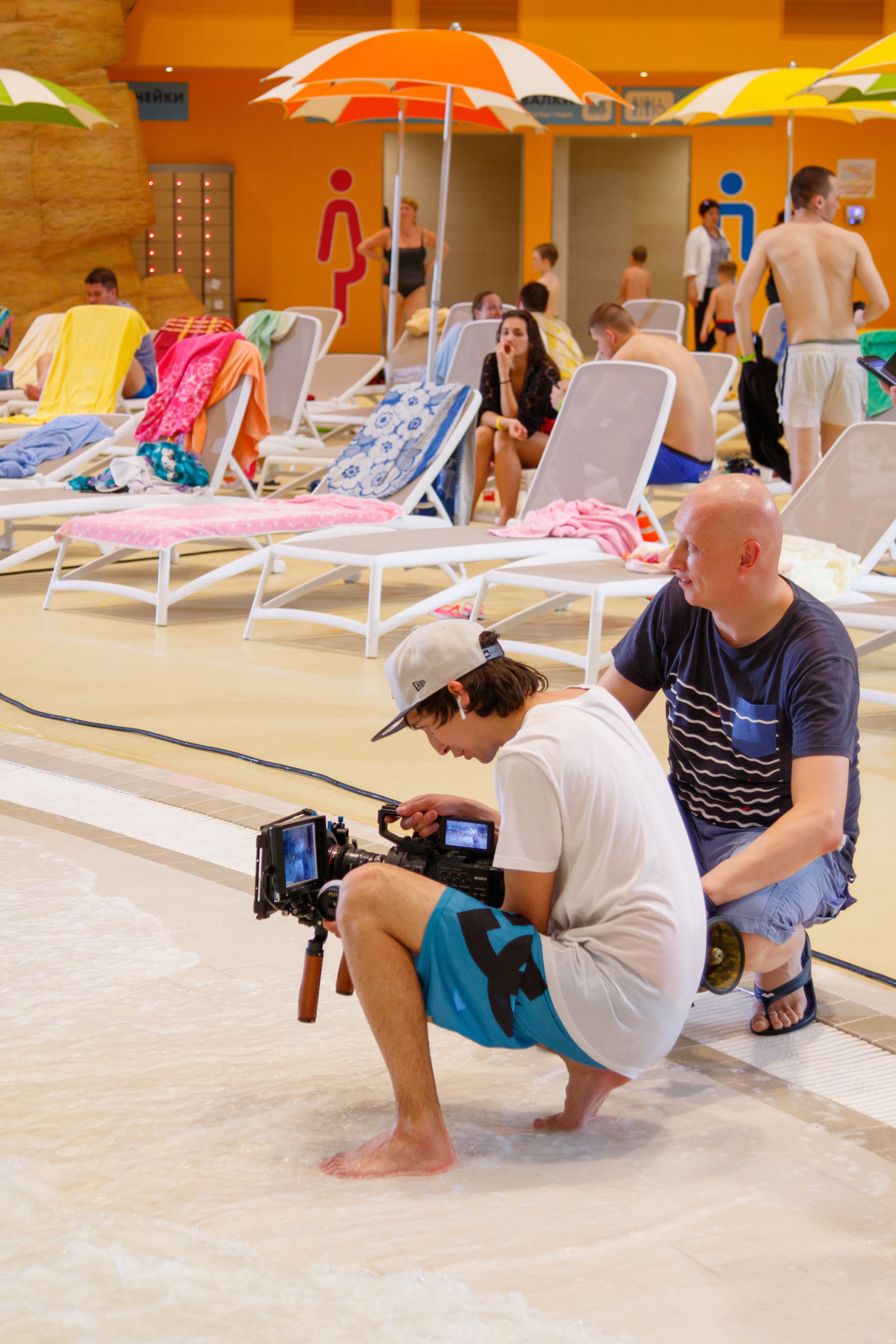 Съемки рекламы для аквапарка «ЛЕТОЛЕТО». Фотограф Авилова Дарья ● Тюмень● Съемка больших семей ●Архив поколений