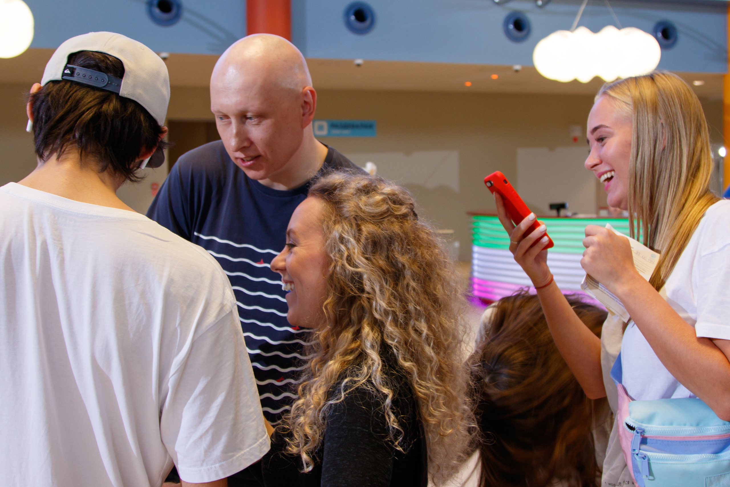 Съемки рекламы для аквапарка «ЛЕТОЛЕТО». Фотограф Авилова Дарья ● Тюмень● Съемка больших семей ●Архив поколений