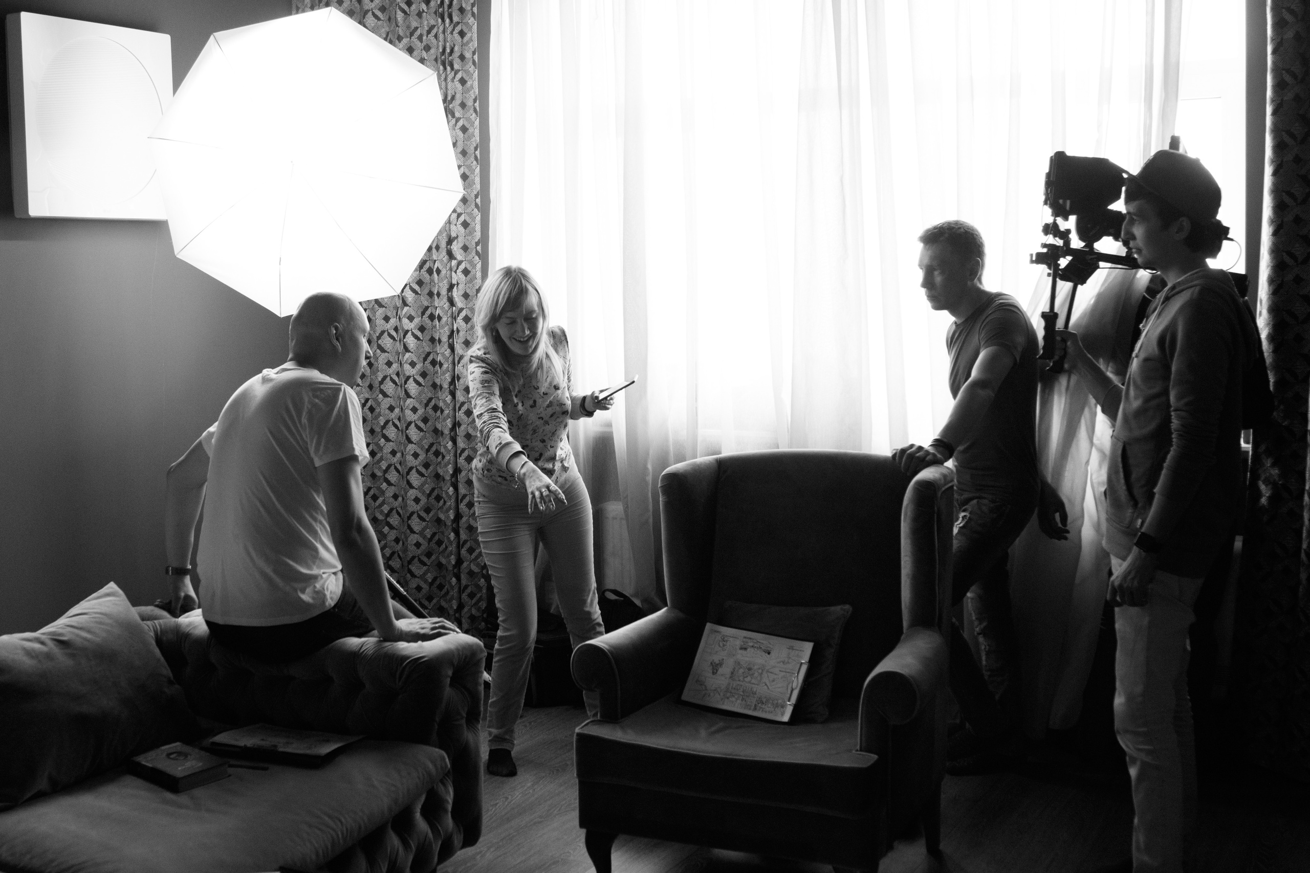 Съемки рекламы для ТГУ. Фотограф Авилова Дарья ● Тюмень● Съемка больших семей ●Архив поколений