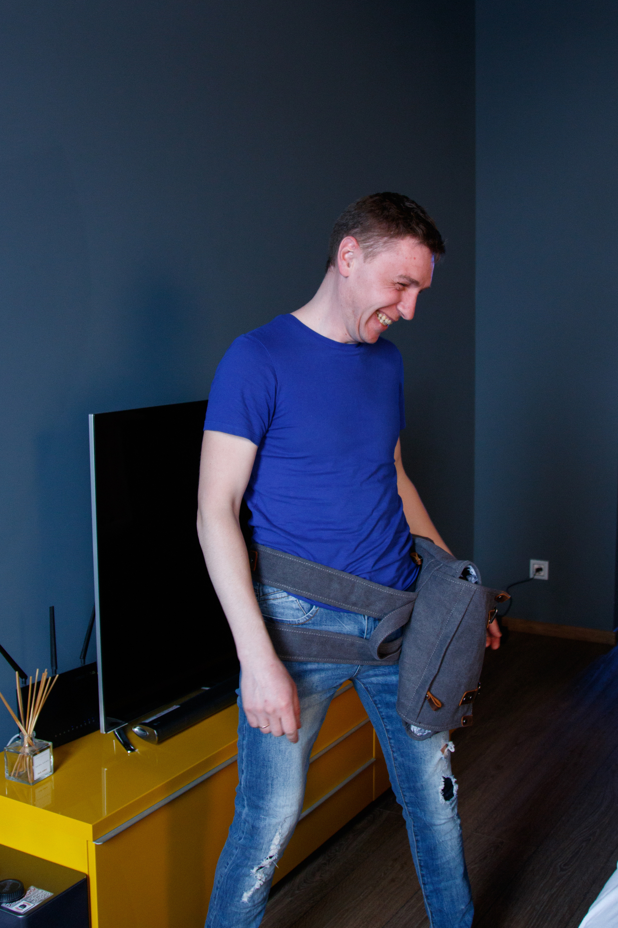 Съемки рекламы для ТГУ. Фотограф Авилова Дарья ● Тюмень● Съемка больших семей ●Архив поколений