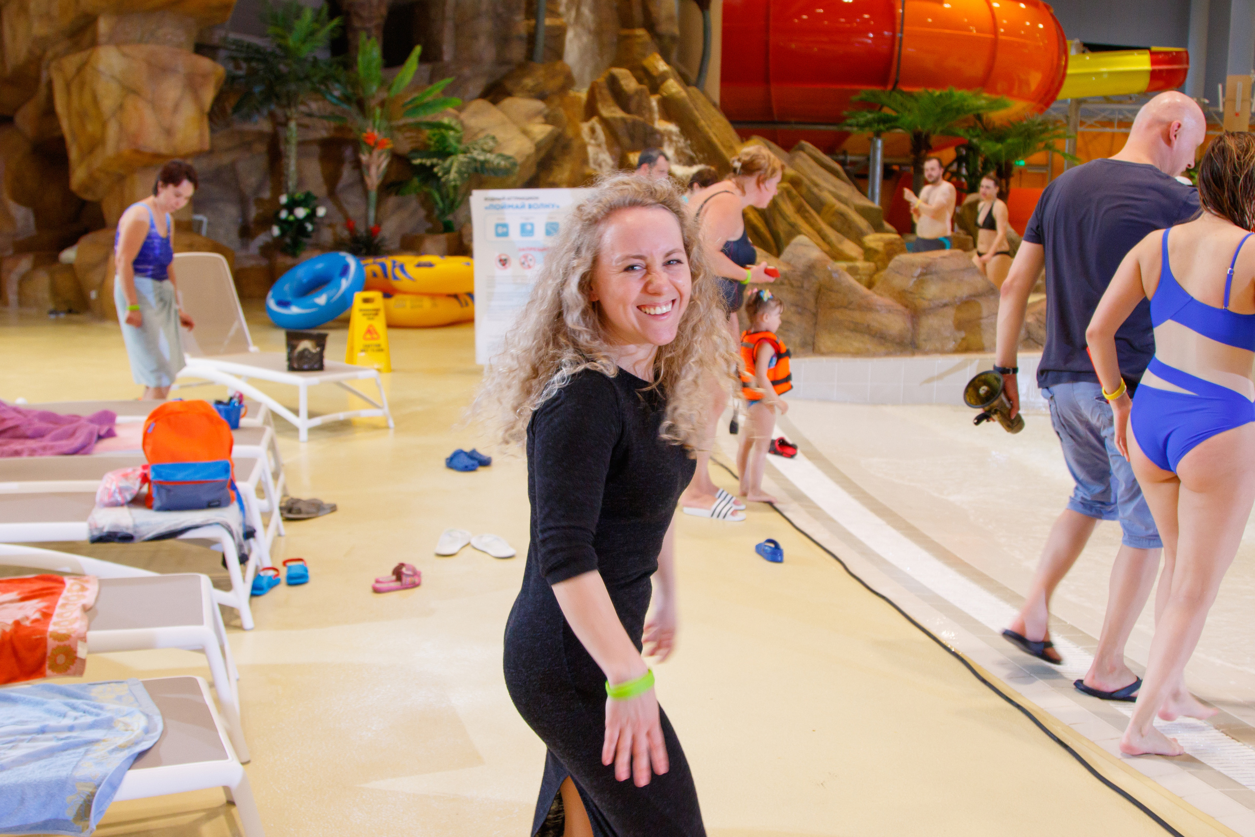 Съемки рекламы для аквапарка «ЛЕТОЛЕТО». Фотограф Авилова Дарья ● Тюмень● Съемка больших семей ●Архив поколений