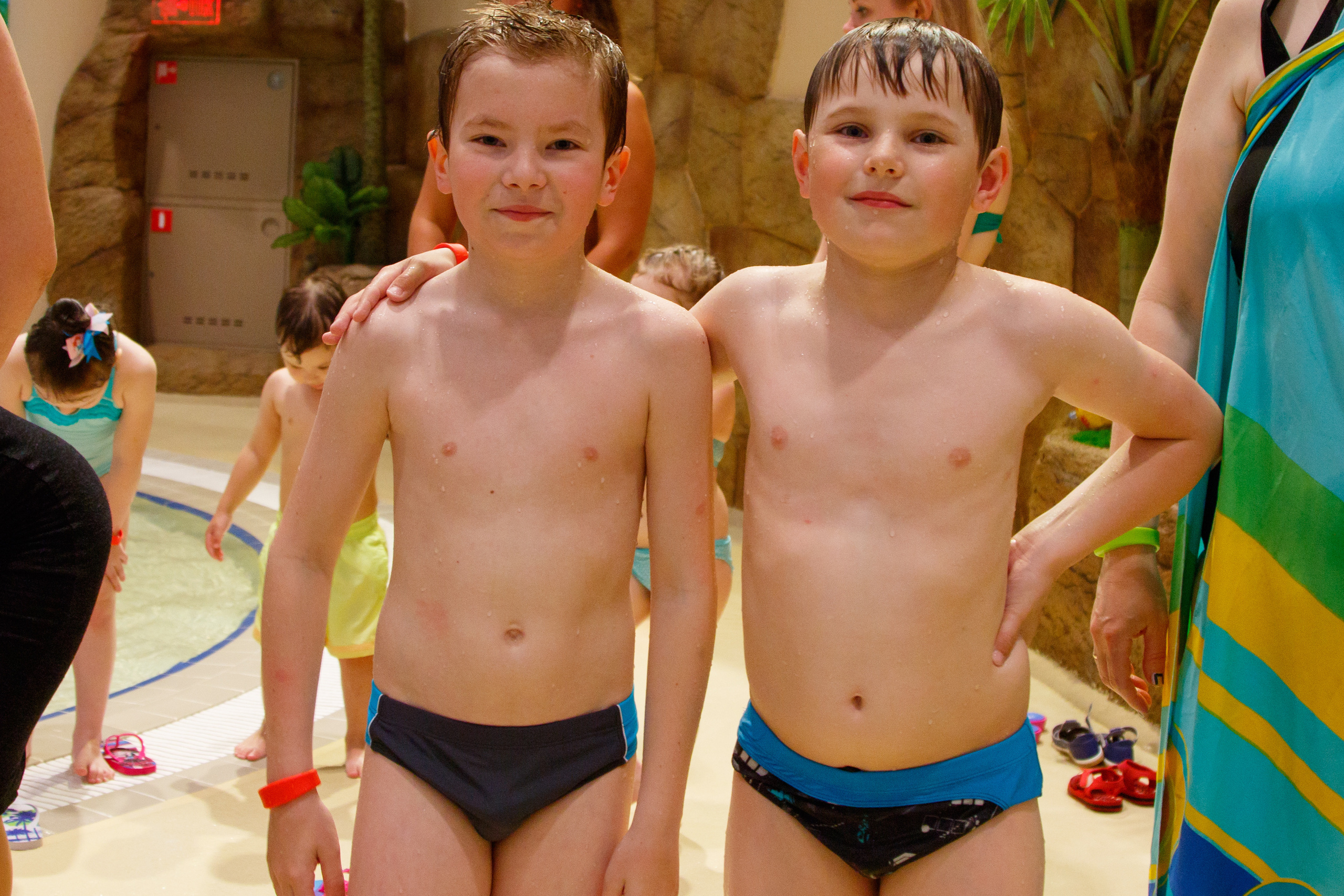 Съемки рекламы для аквапарка «ЛЕТОЛЕТО». Фотограф Авилова Дарья ● Тюмень● Съемка больших семей ●Архив поколений