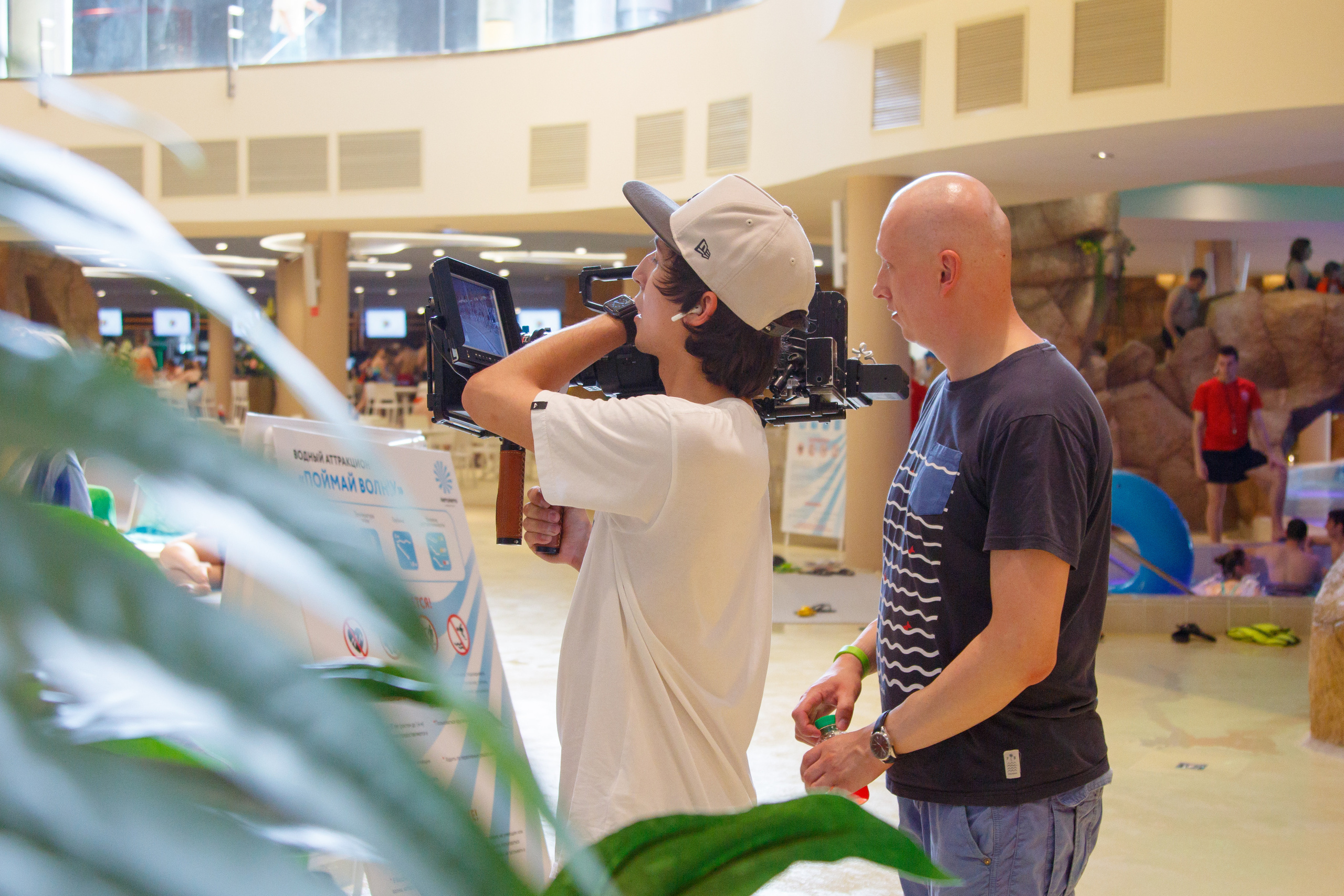 Съемки рекламы для аквапарка «ЛЕТОЛЕТО». Фотограф Авилова Дарья ● Тюмень● Съемка больших семей ●Архив поколений