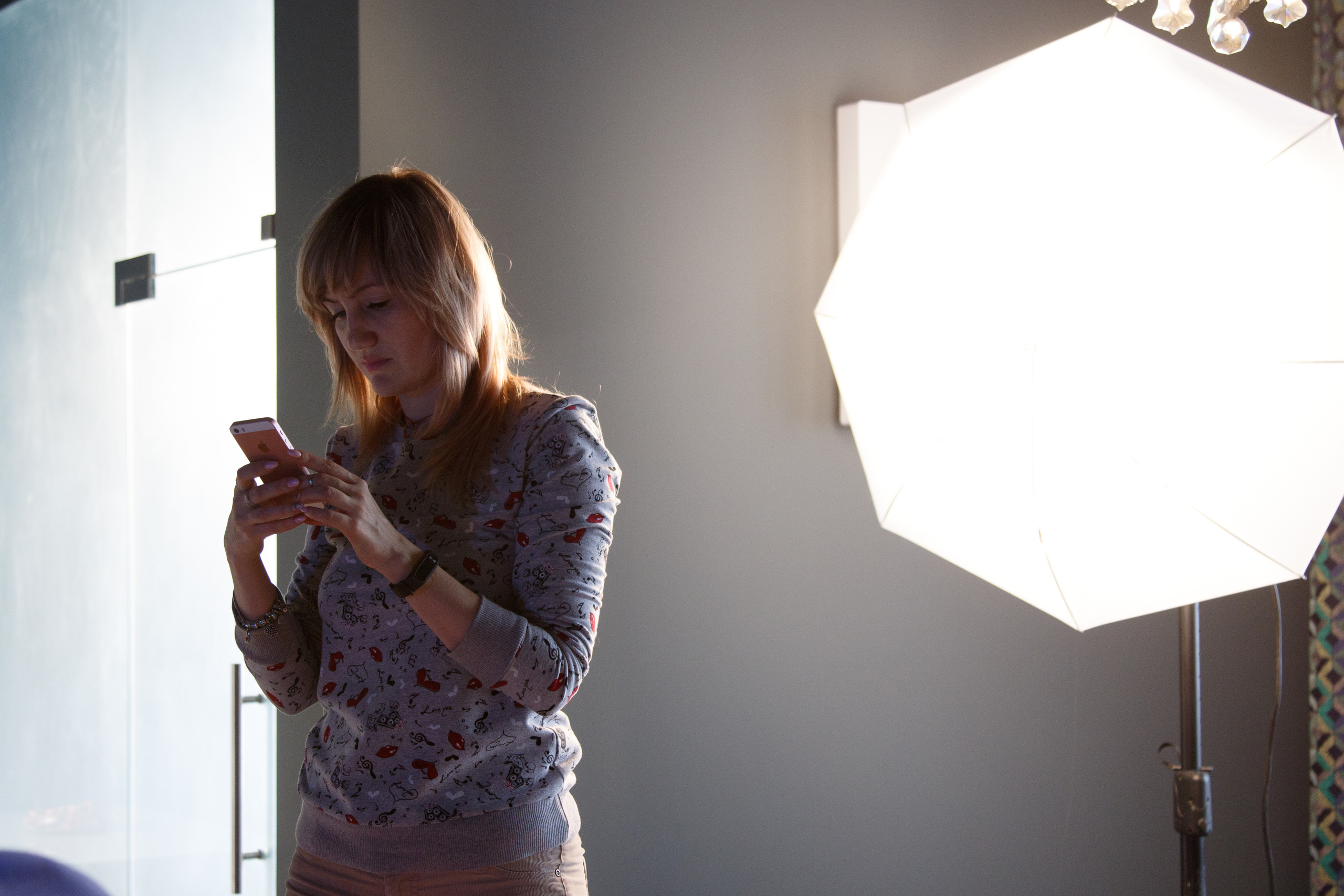 Съемки рекламы для ТГУ. Фотограф Авилова Дарья ● Тюмень● Съемка больших семей ●Архив поколений