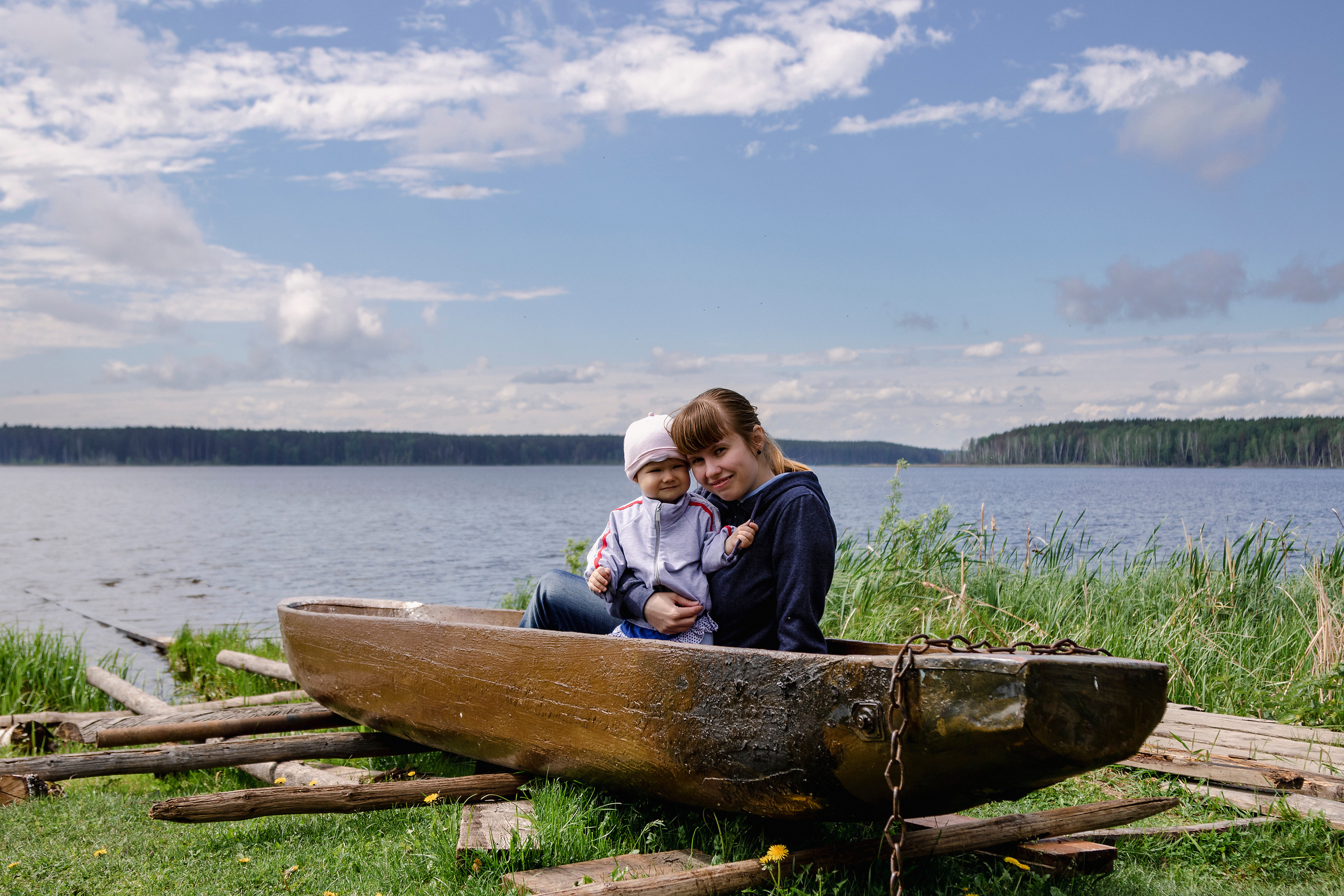 История Даши и Ксюши. Фотограф Авилова Дарья ● Тюмень● Съемка больших семей ●Архив поколений
