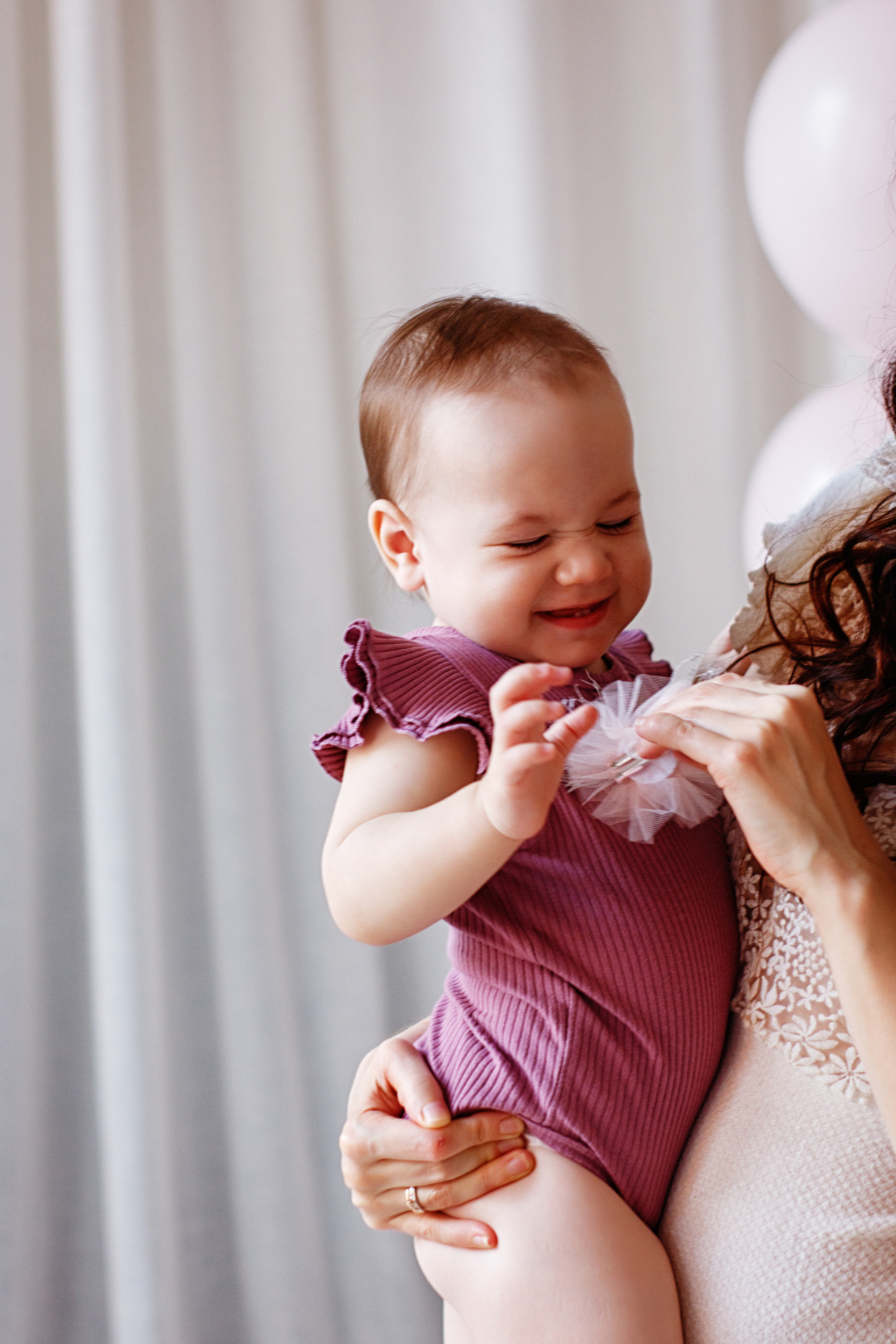 1 год Ксюше. Фотограф Авилова Дарья ● Тюмень● Съемка больших семей ●Архив поколений
