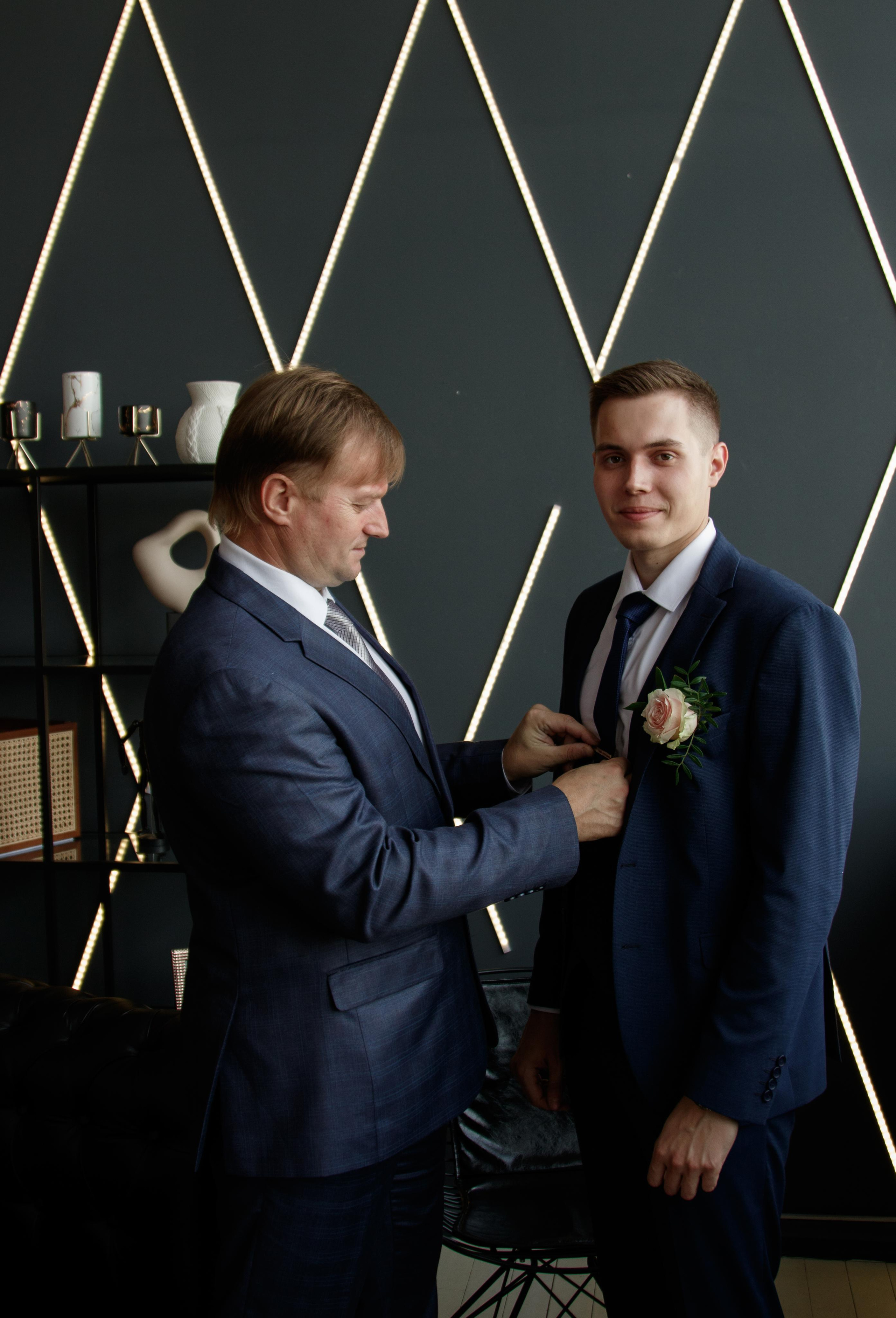 Денис и Дарья. Фотограф Авилова Дарья ● Тюмень● Съемка больших семей ●Архив поколений