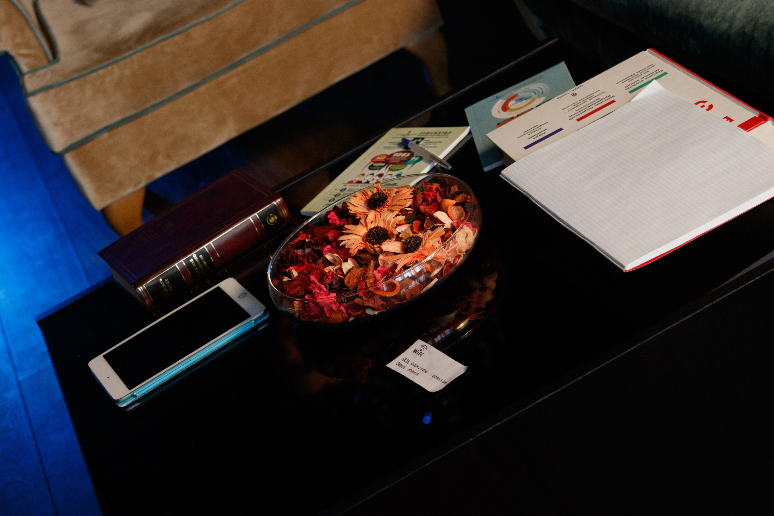 Съемки рекламы для ТГУ. Фотограф Авилова Дарья ● Тюмень● Съемка больших семей ●Архив поколений