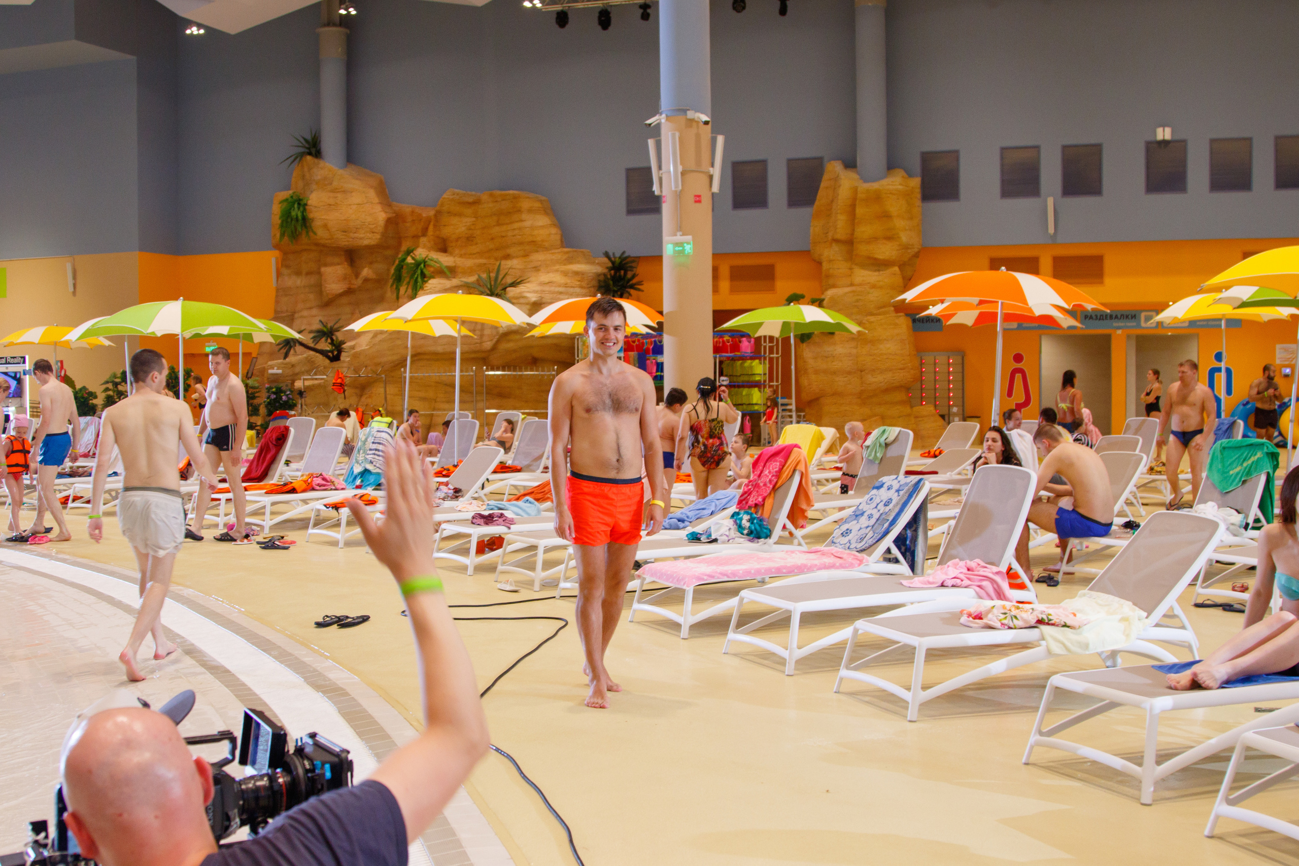 Съемки рекламы для аквапарка «ЛЕТОЛЕТО». Фотограф Авилова Дарья ● Тюмень● Съемка больших семей ●Архив поколений