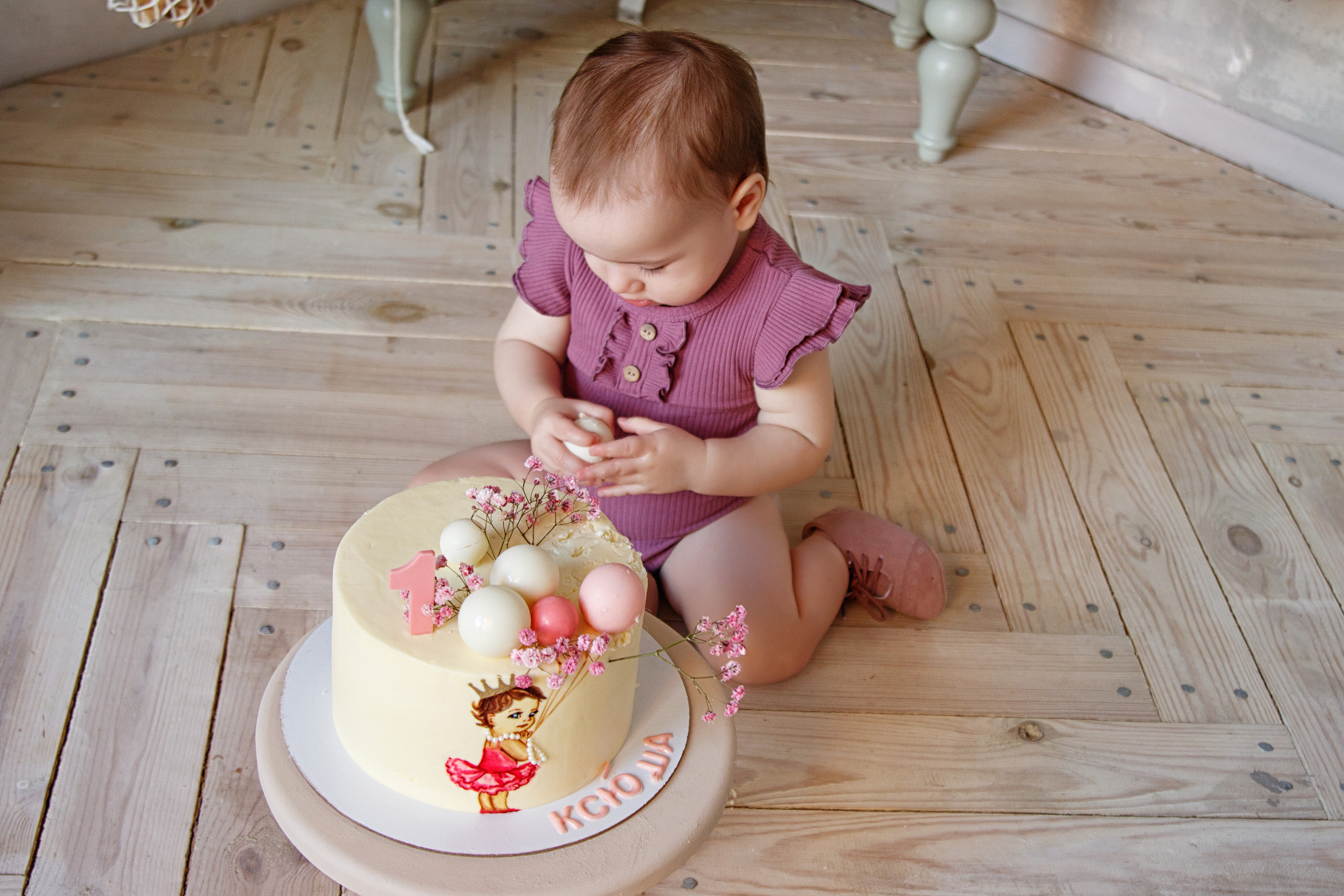 1 год Ксюше. Фотограф Авилова Дарья ● Тюмень● Съемка больших семей ●Архив поколений