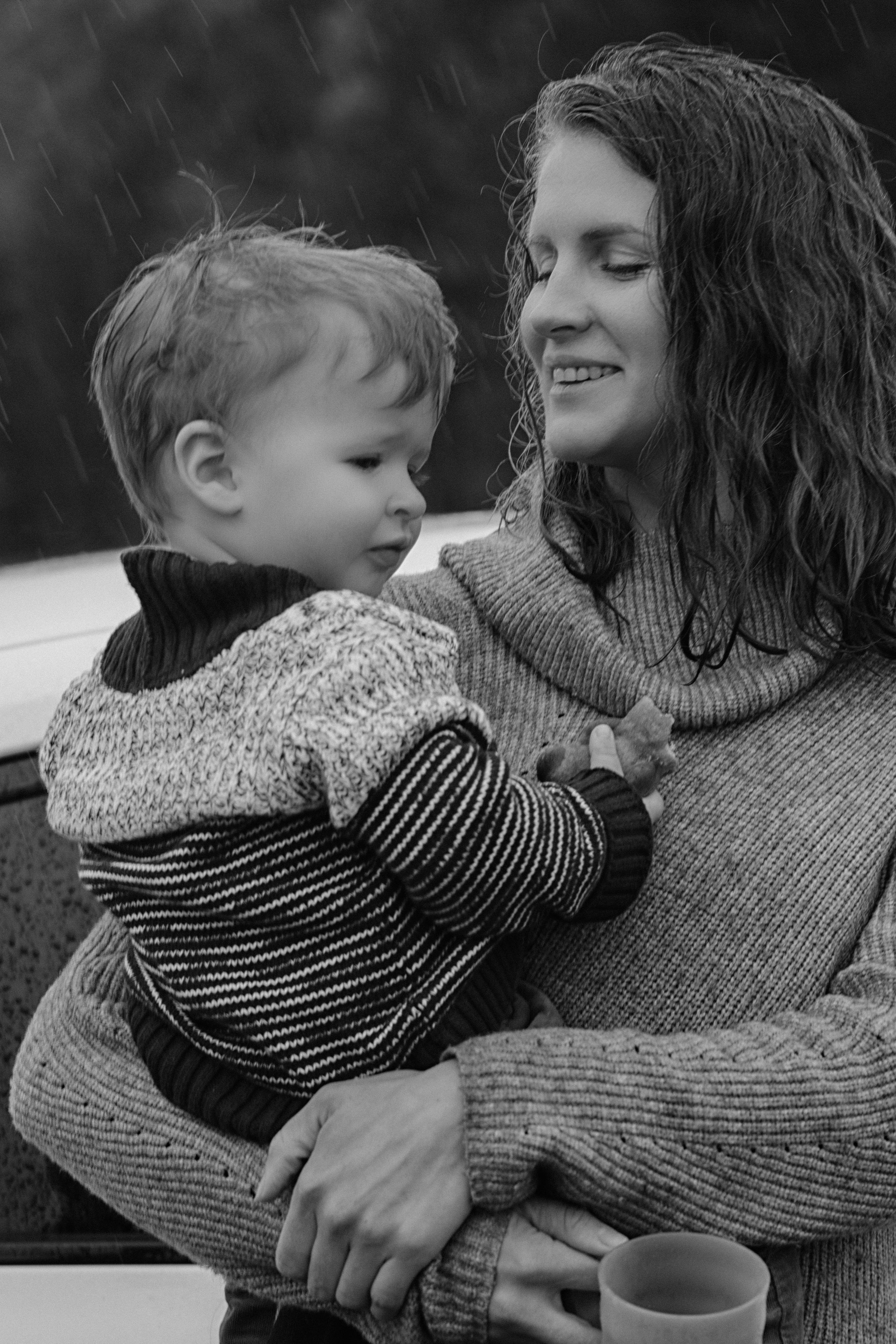 Мама и малыш. Фотограф Авилова Дарья ● Тюмень● Съемка больших семей ●Архив поколений