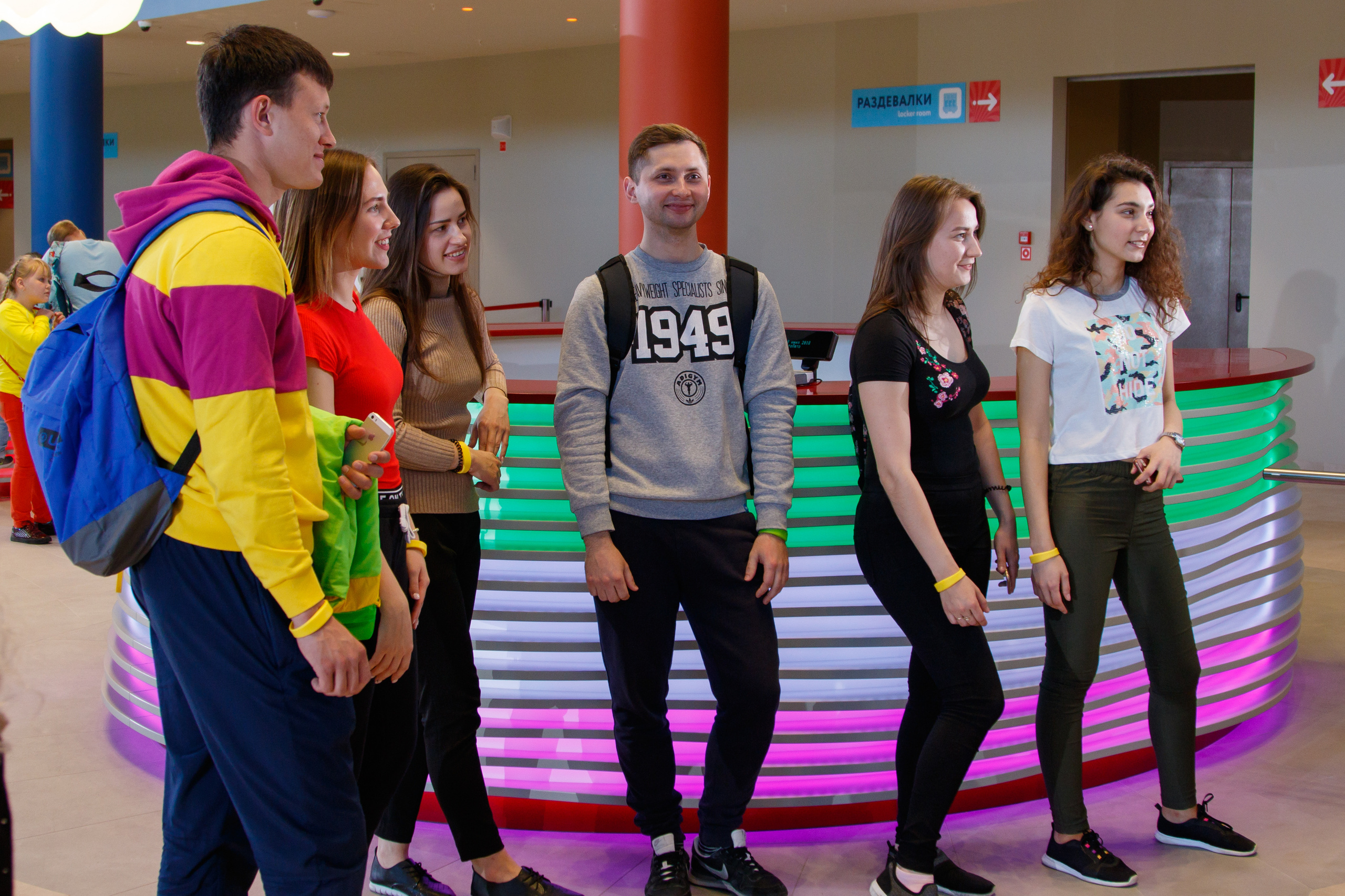 Съемки рекламы для аквапарка «ЛЕТОЛЕТО». Фотограф Авилова Дарья ● Тюмень● Съемка больших семей ●Архив поколений