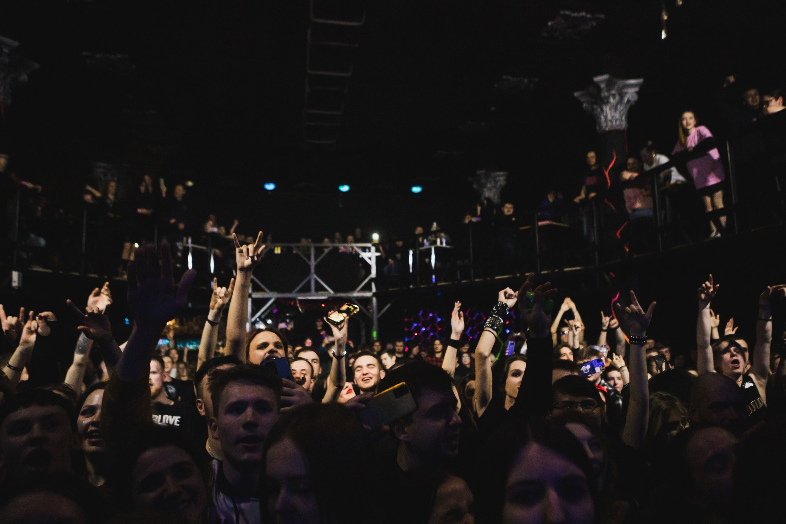 Neverlove. Репортажный фотограф Алексей Пирязев