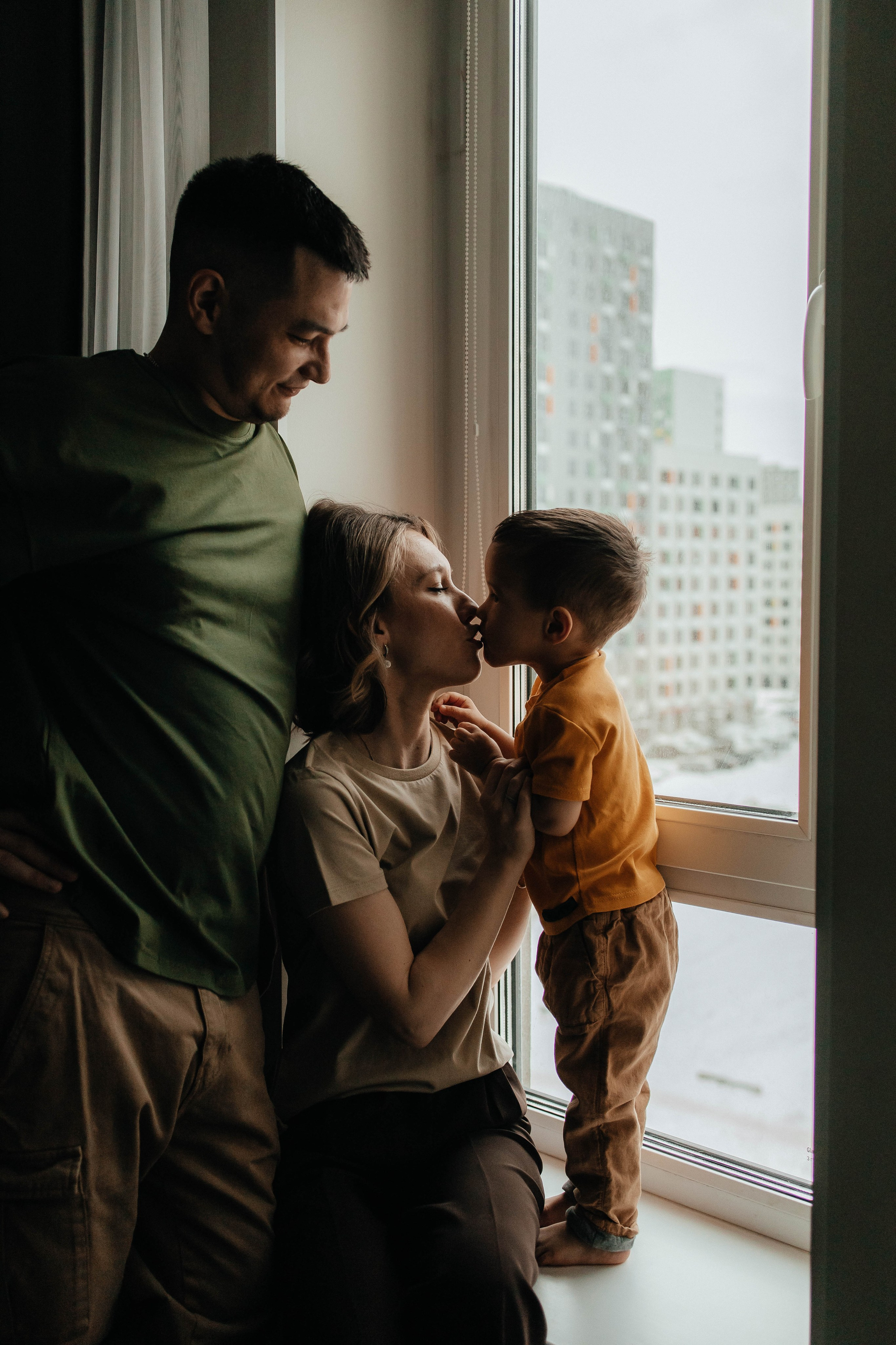 Домашняя фотосессия для Антона, Юлии и Тимура. Семейный фотограф в Москве, Щелково, Фрязино _ Виктория Степанова