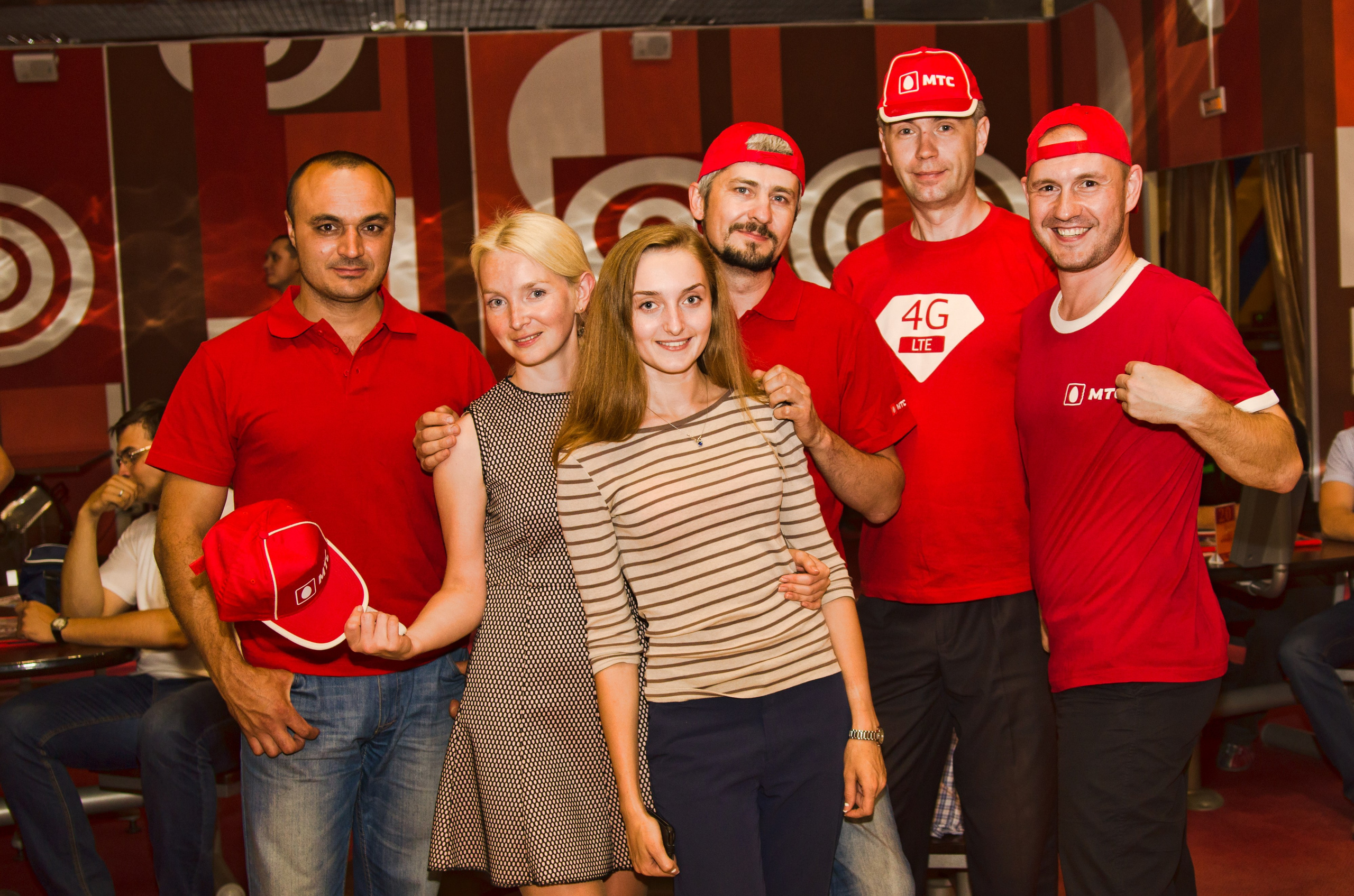 Копоратив.МТС-Теле2-Ростелеком.Боулинг. Свадебный и семейный фотограф Денис Лукьянов в Краснодаре, Краснодарском крае и Республике Крым