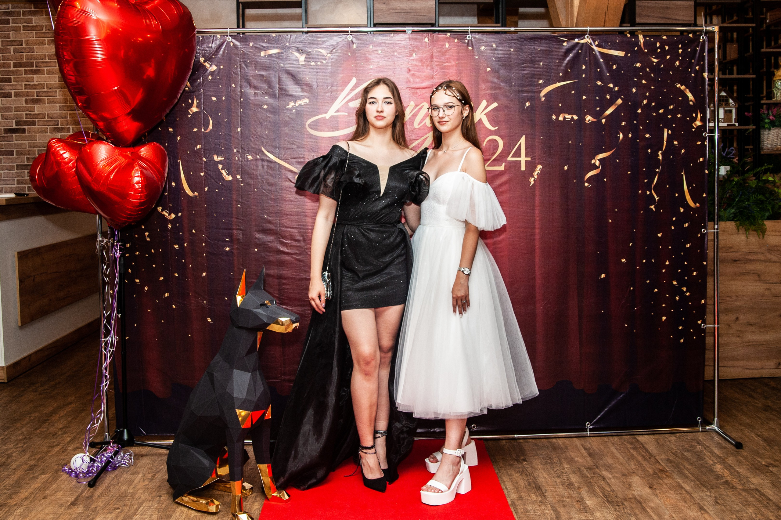 Выпускной МАОУ СОШ № 17 им. Эдуарда Есаяна. Свадебный и семейный фотограф Денис Лукьянов в Краснодаре, Краснодарском крае и Республике Крым