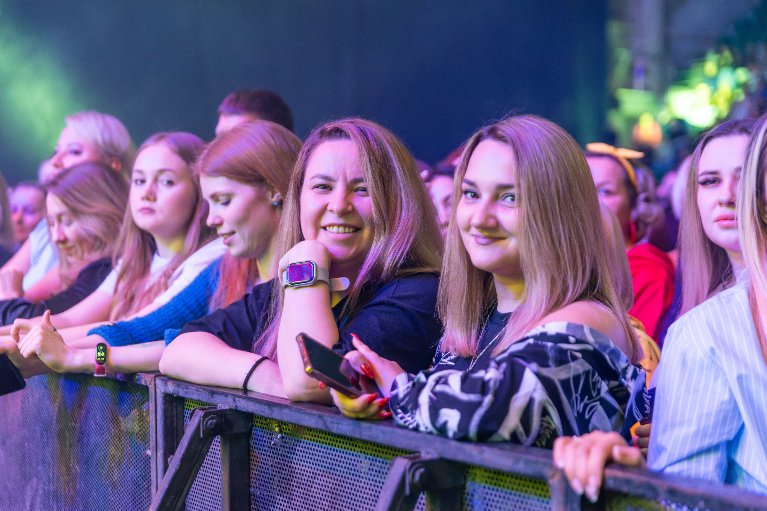 Супердискотека 90-х в Самаре • 9 марта. Фотограф в Самаре Максим Тырин