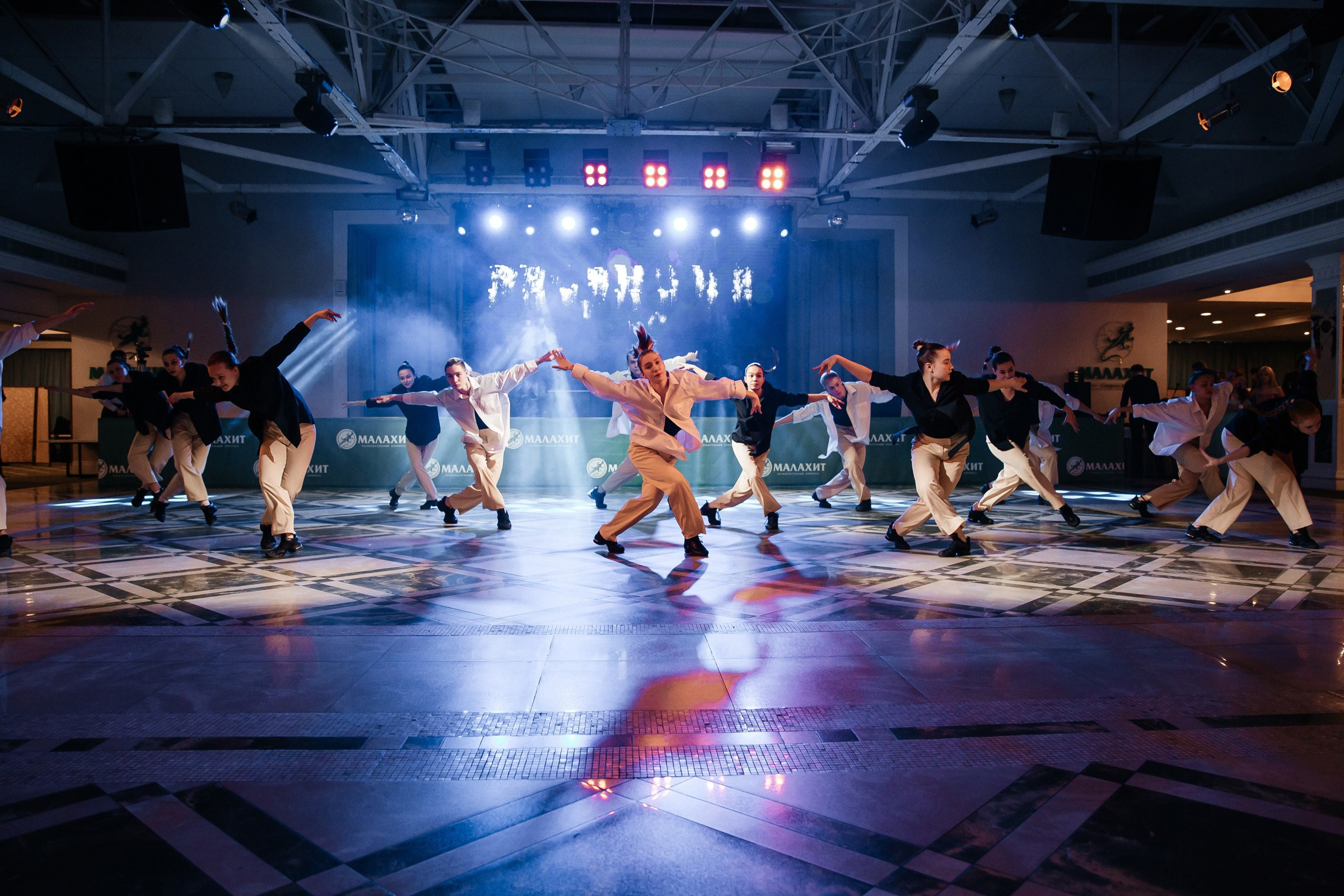 Весенний бал ОЦ № 5. Главная