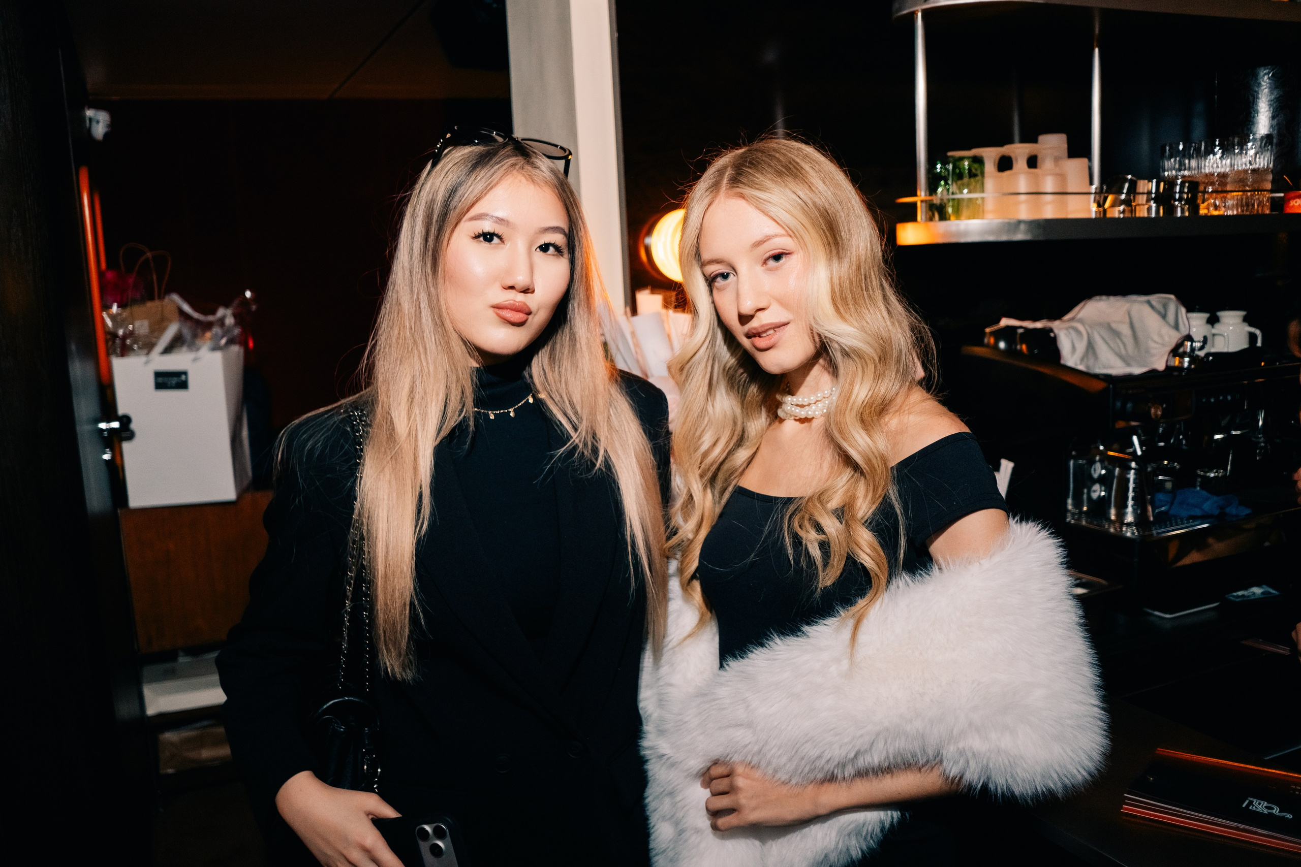 Reportage Party Photography in a Bar | Shanghai