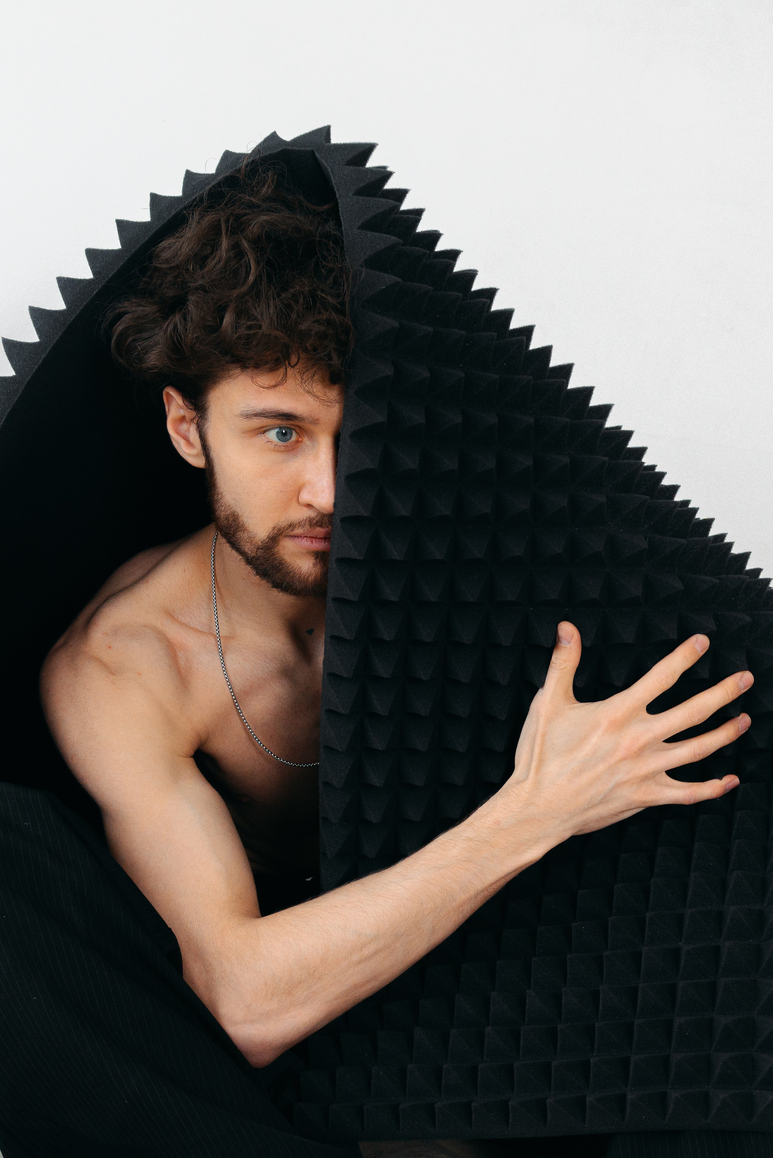 Вне зоны слышимости