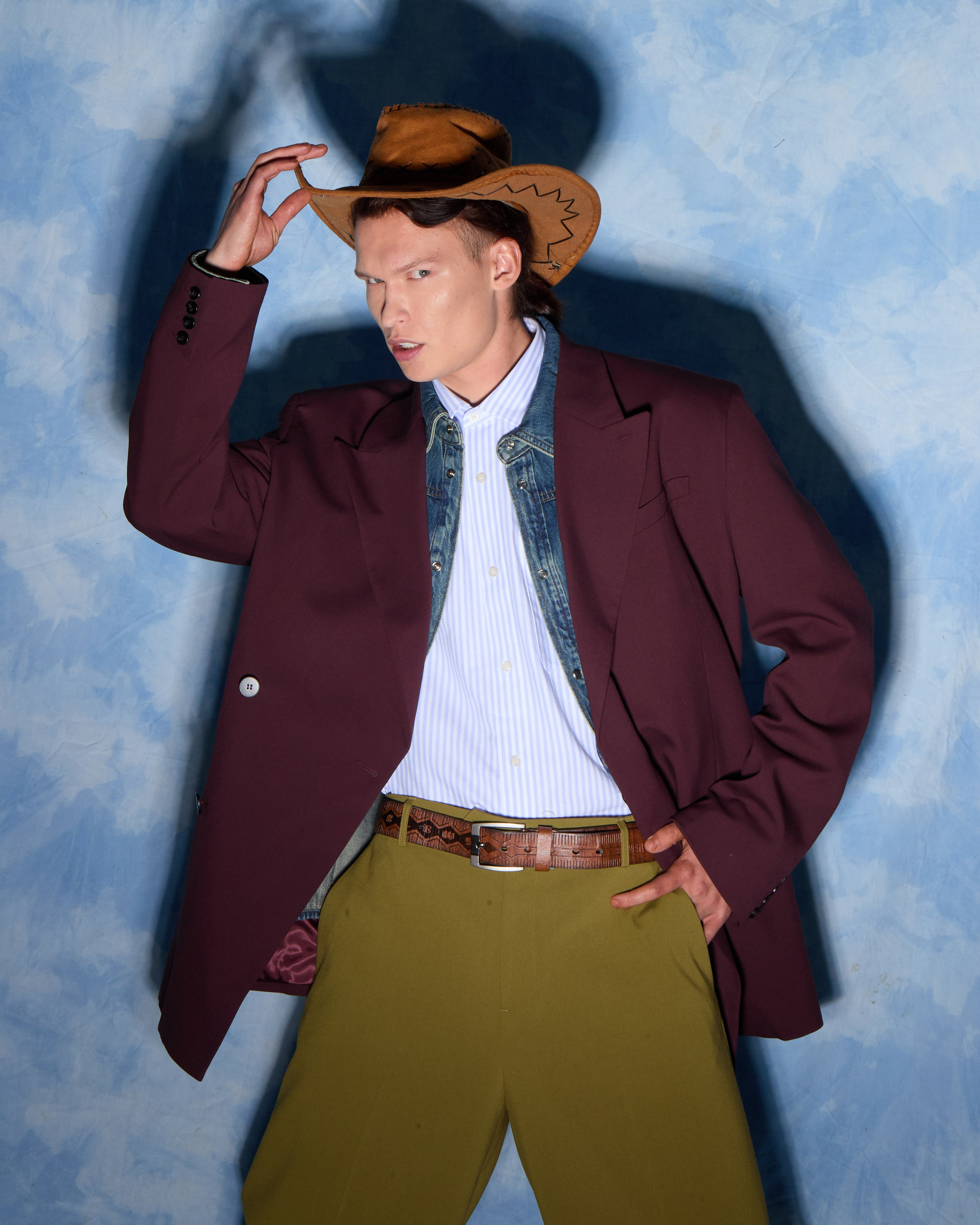 Winturov. Святослав Лебедев | Рекламный фотограф — Коммерческая съемка, Арт-дирекшн, AI-интеграция