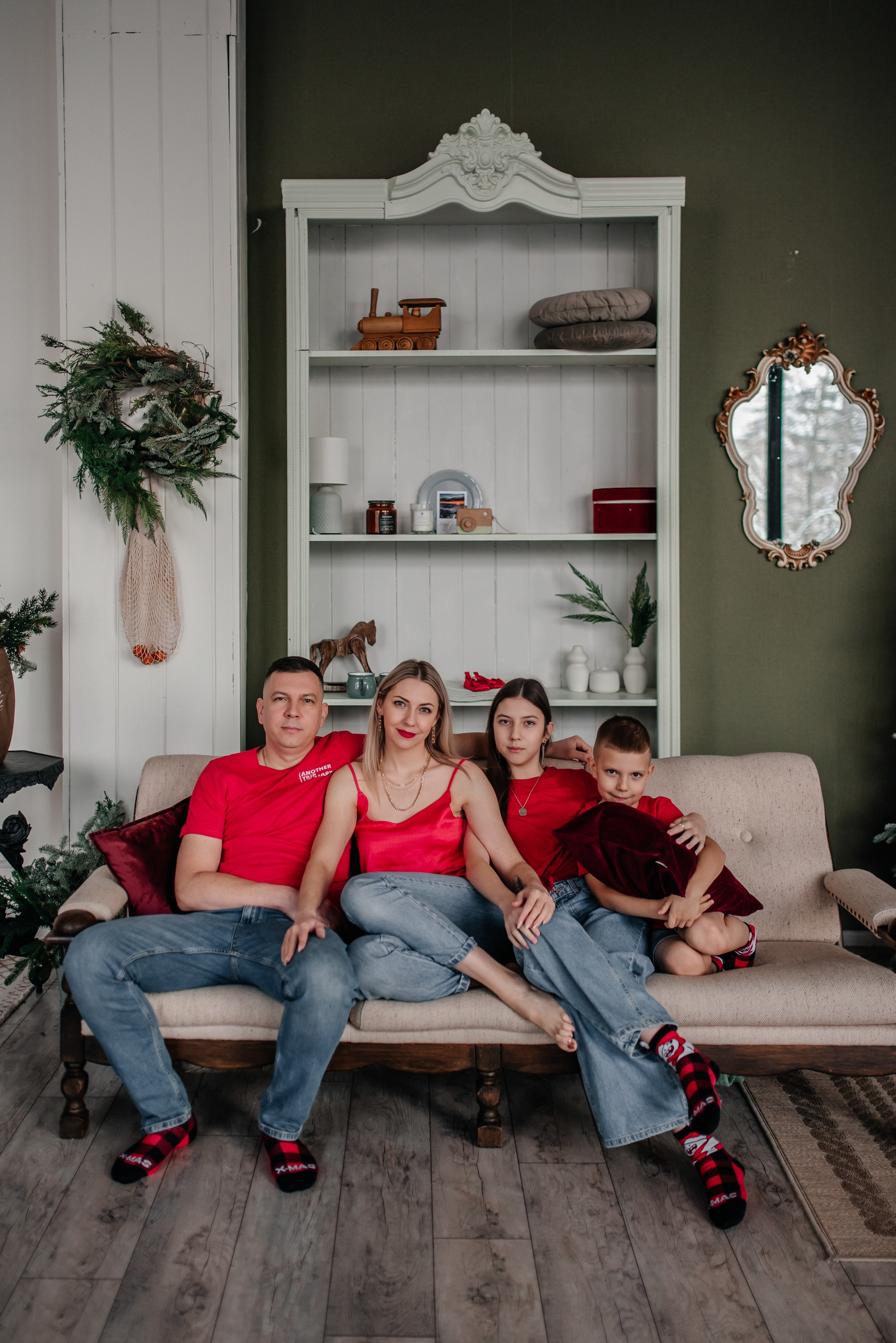 Новогодняя семейная, 2024. Главная