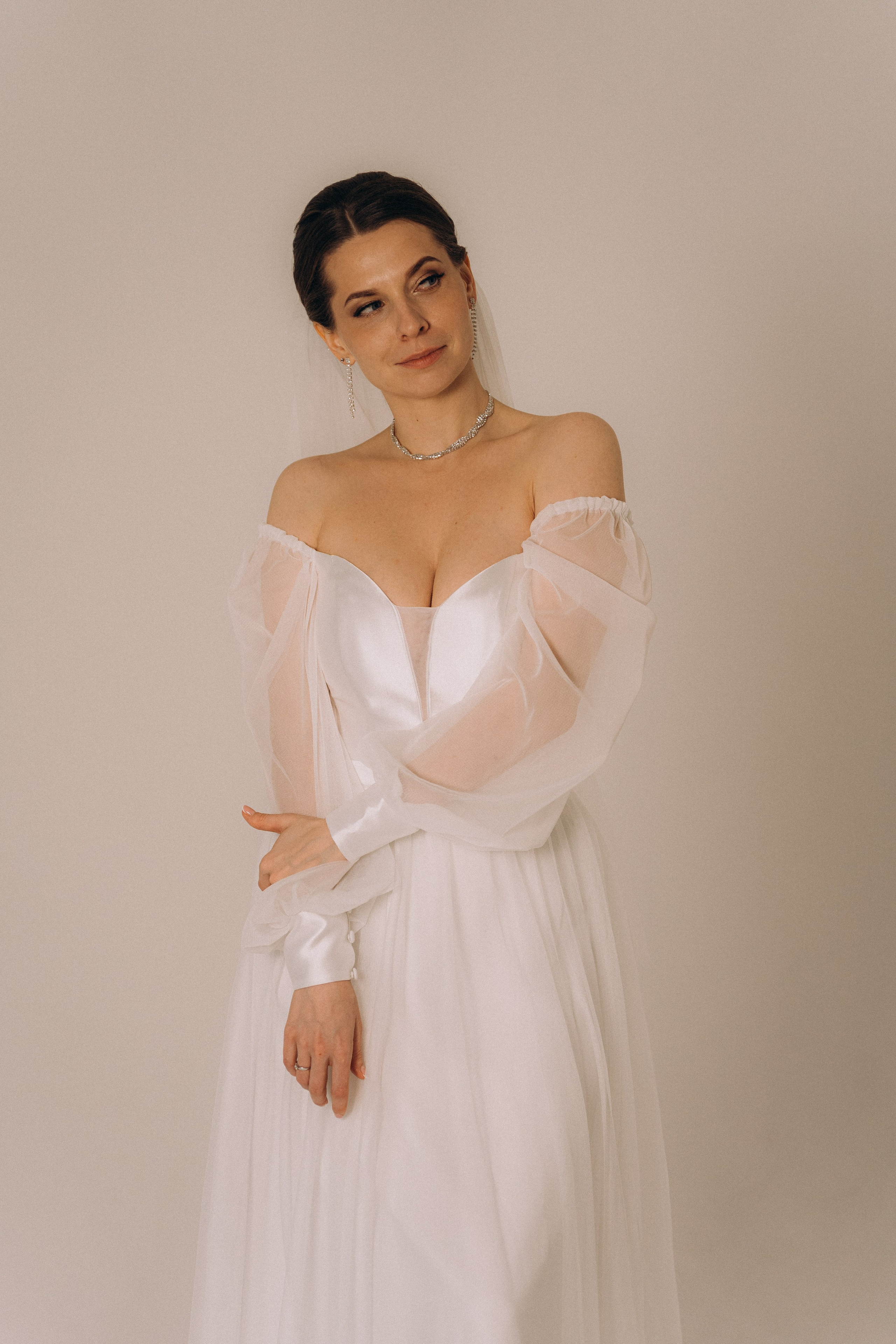 СВАДЕБНАЯ СЬЕМКА ВО ВТОРОМ ДВОРЦЕ (ДЕКАБРЬ) ТАКЖЕ СЬЕМКА В СТУДИИ НА ЧЕРНЫШЕВСКОЙ. Профессиональный фотограф, Санкт-Петербург — Виктория Богомолова