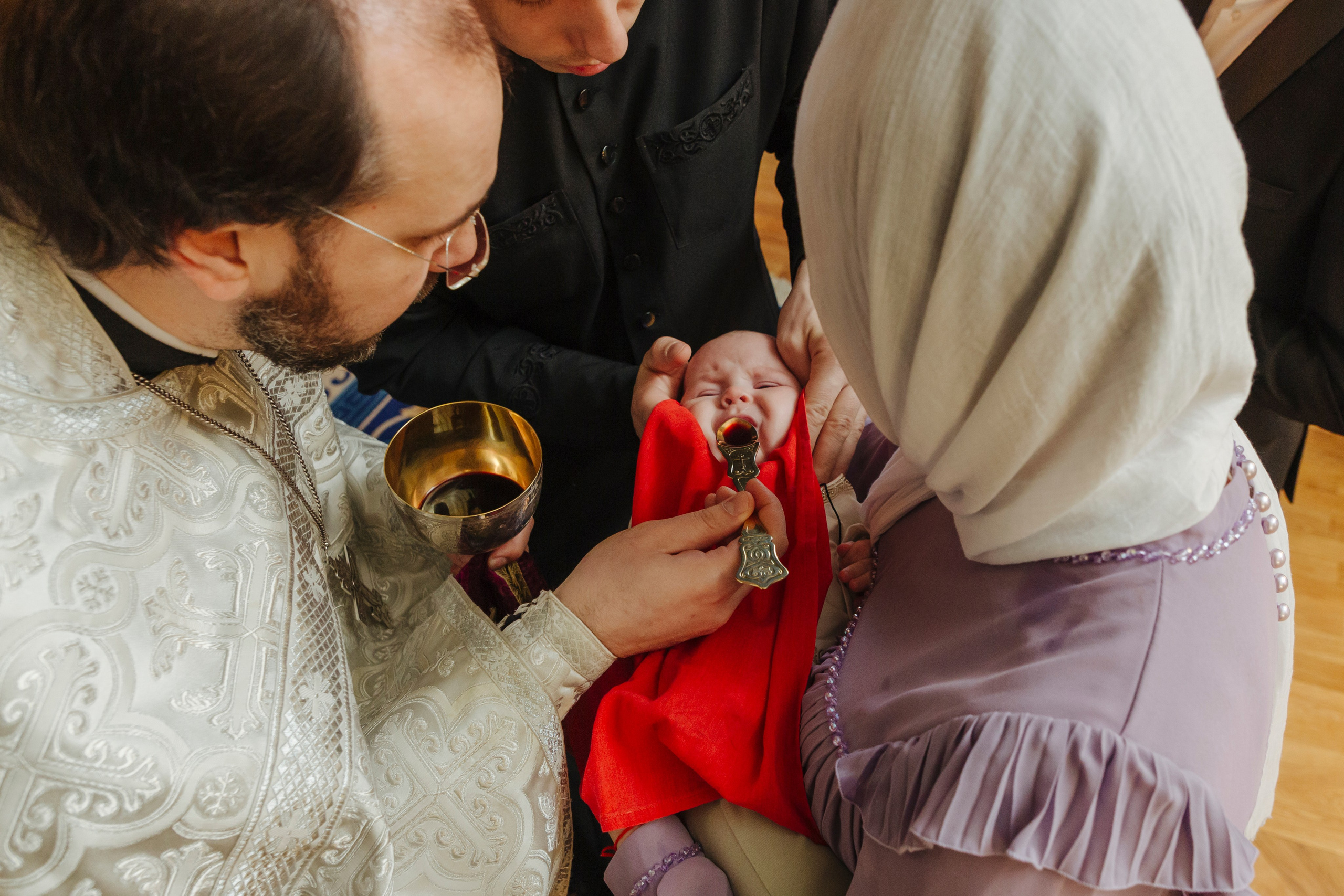 фотограф на крещение санкт петербург, справка о беседе перед крещением, сколько стоит крещение спб, лучшие храмы для крещения, крещение ребенка в спб цены, пушкин церковь узнать про крестины что нужно, что нельзя делать перед крещением, лучшие храмы для крещения, санкт петербург фотограф, крестить без крестных, всего один крестный, имя для крещения малыша