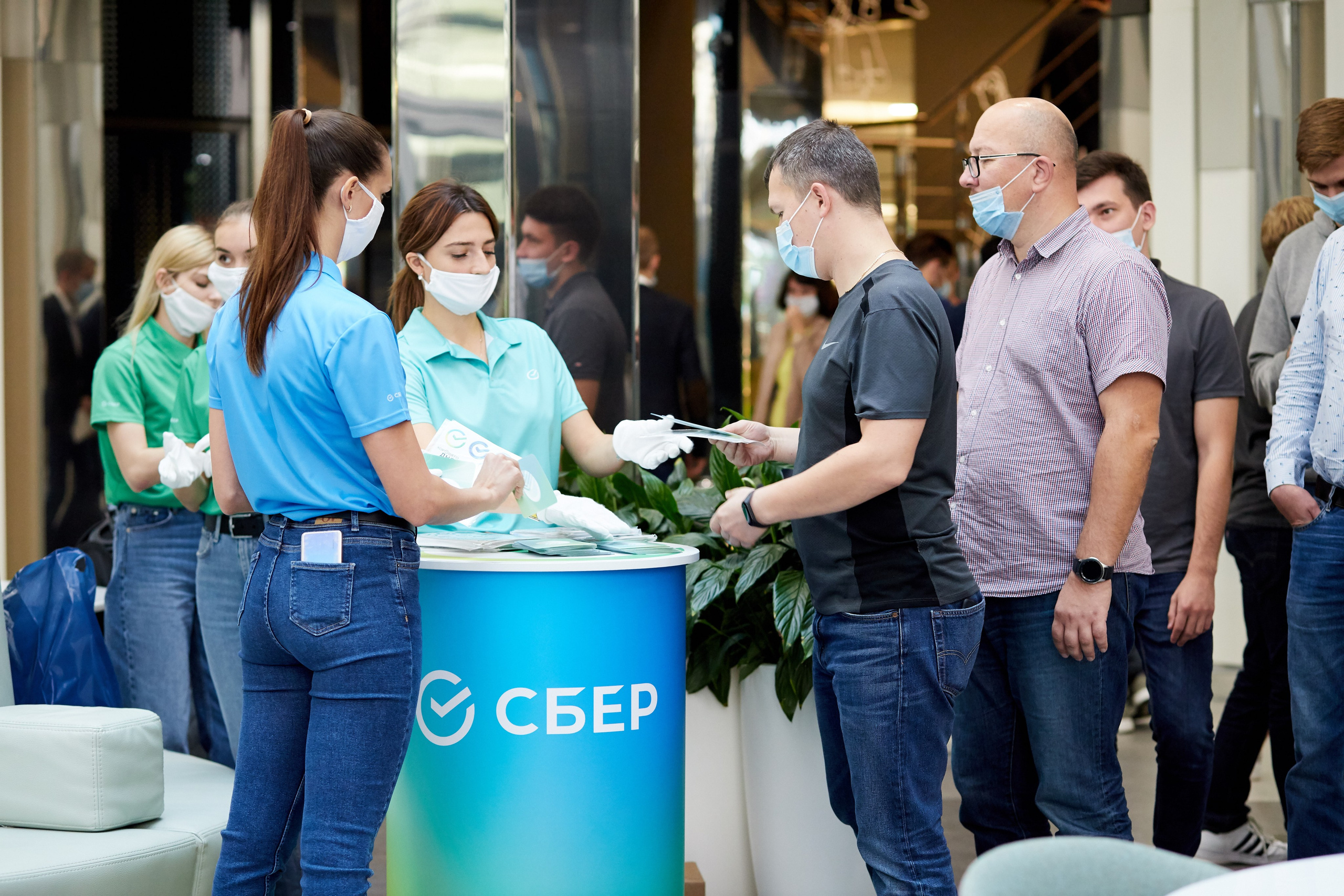 Сбербанк (акция). Репортажный Фотограф