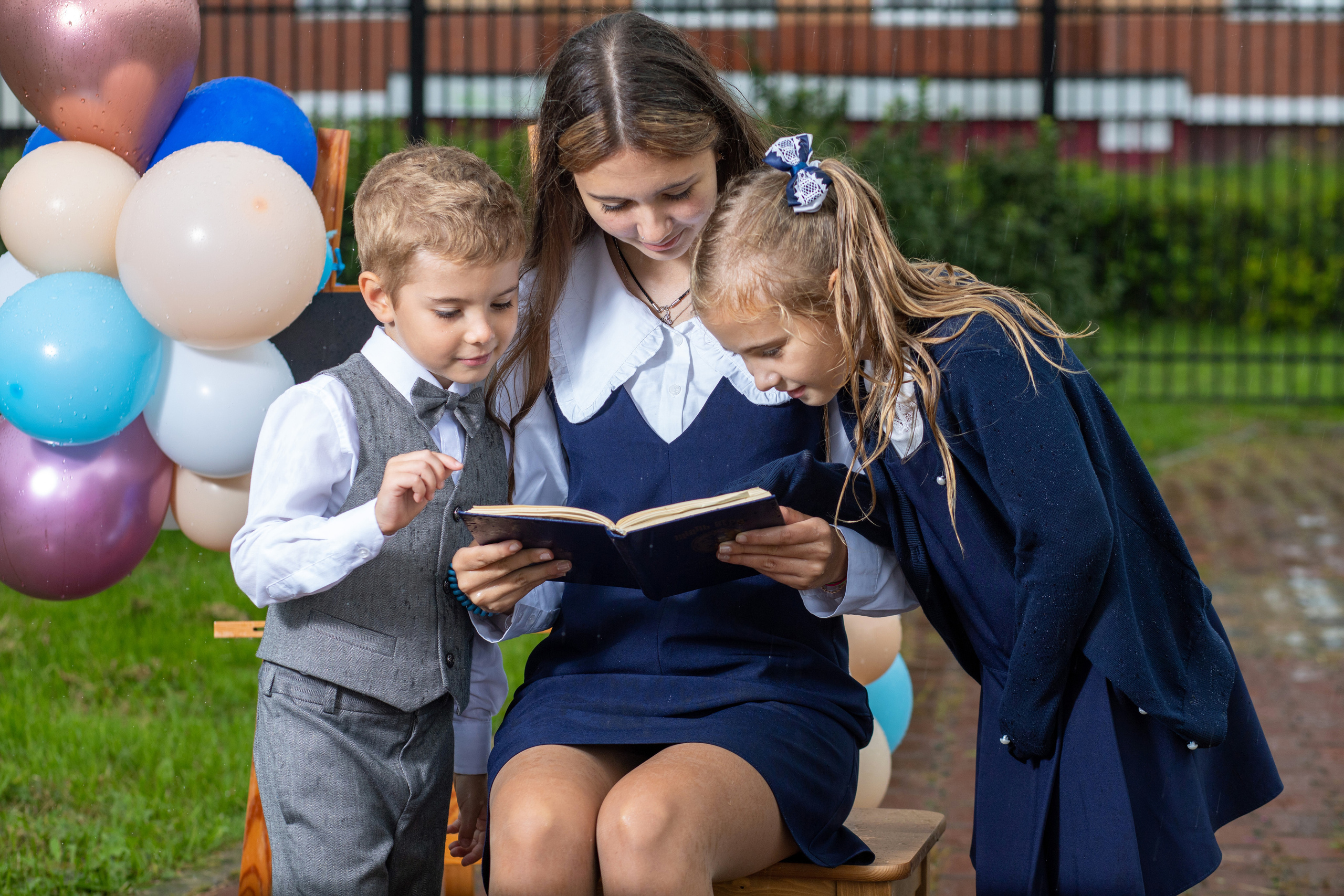 Фотопроект. Современные выпускные альбомы для 9-11х классов заказать в Хабаровске