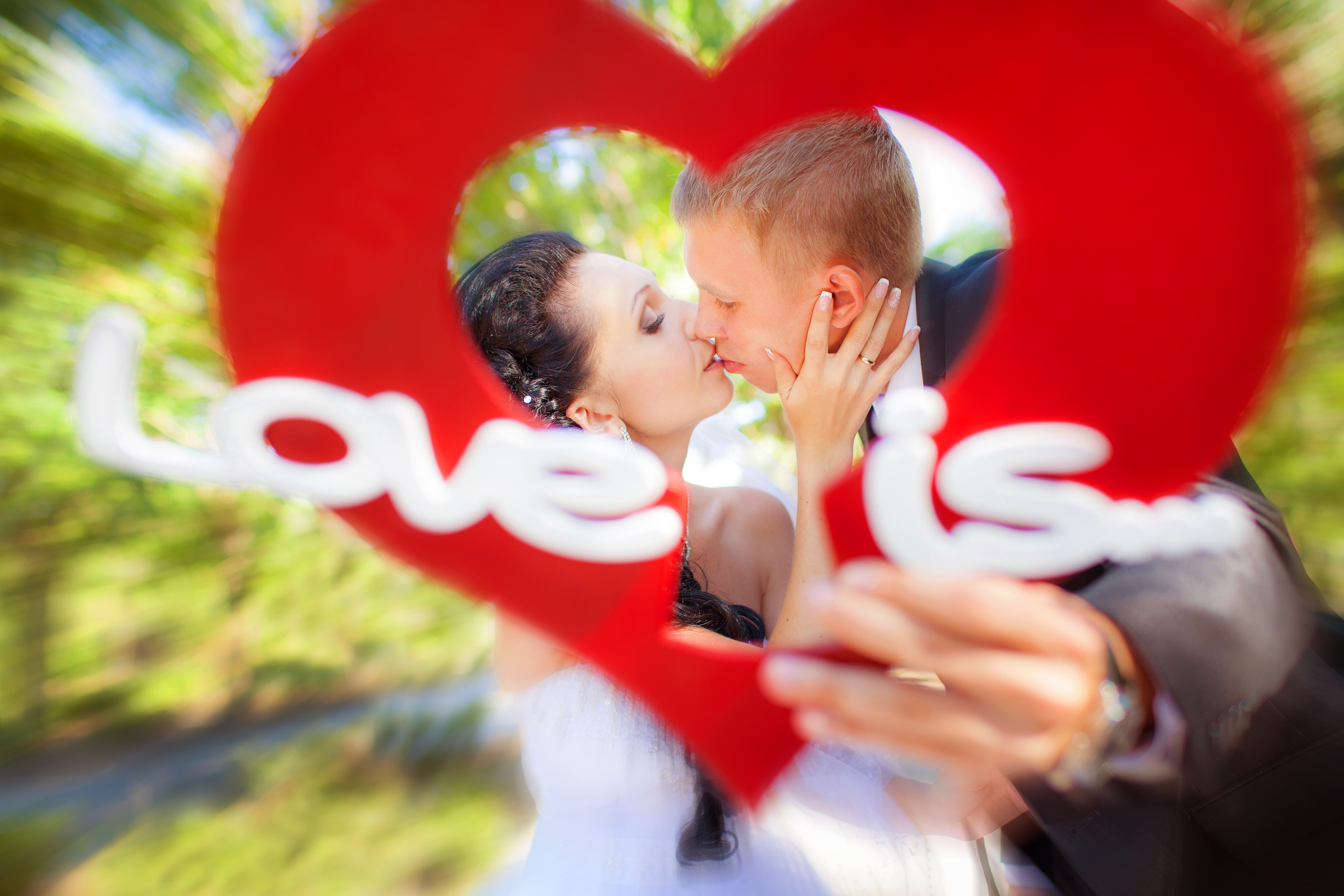 Свадебный и семейный фотограф в Волжском Антон Тюрин