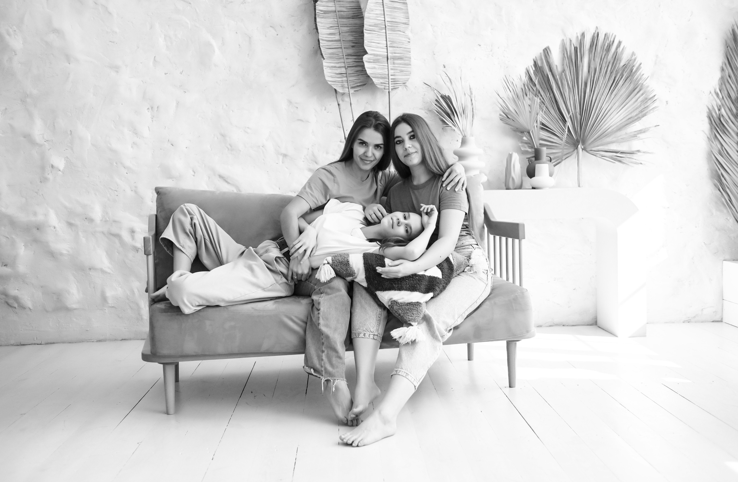 Семейная студийная  фотосессия 2. Свадебный, семейный, детский, контент фотограф в Омске Максим Ильин