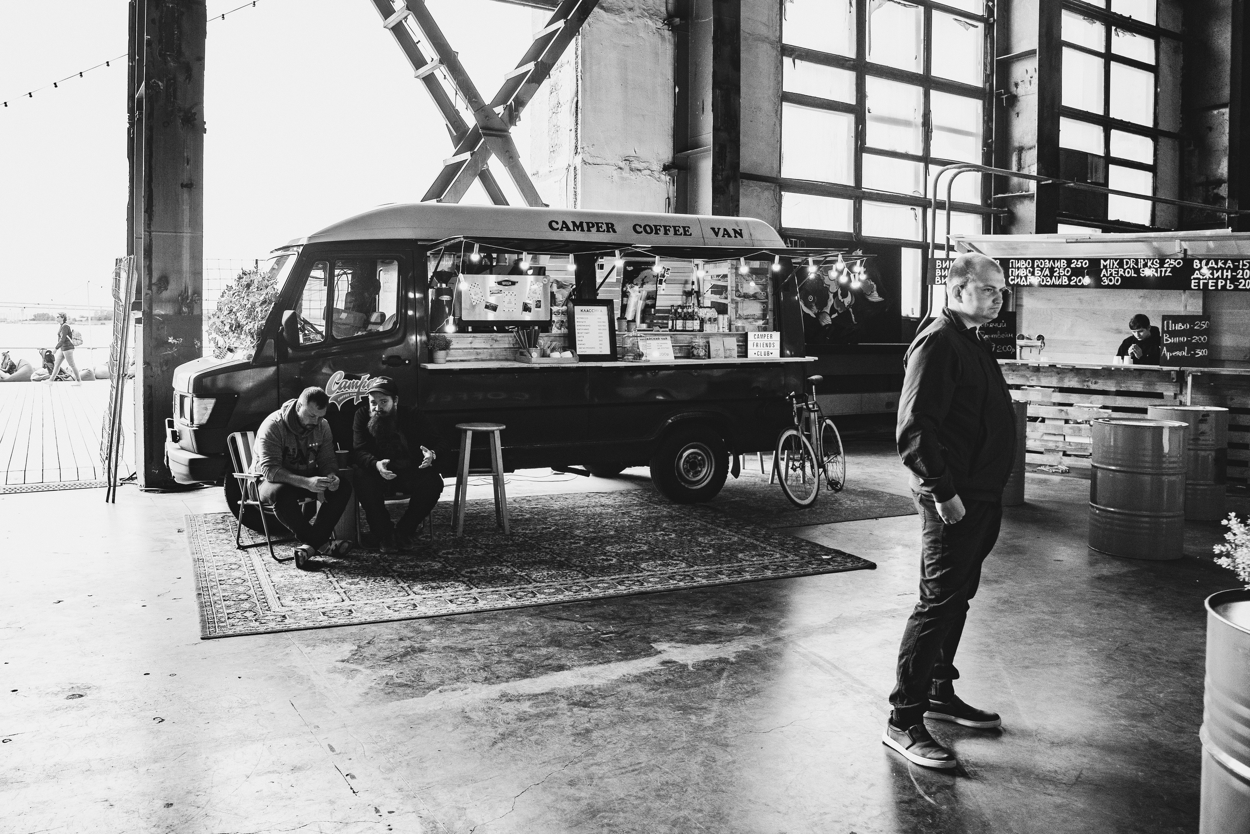 Серия B&W. Фотограф Андрей Спрогис, съемка портретов, семейная фотосъемка, фотосъемка беременных в Москве. https://asprogis.ru