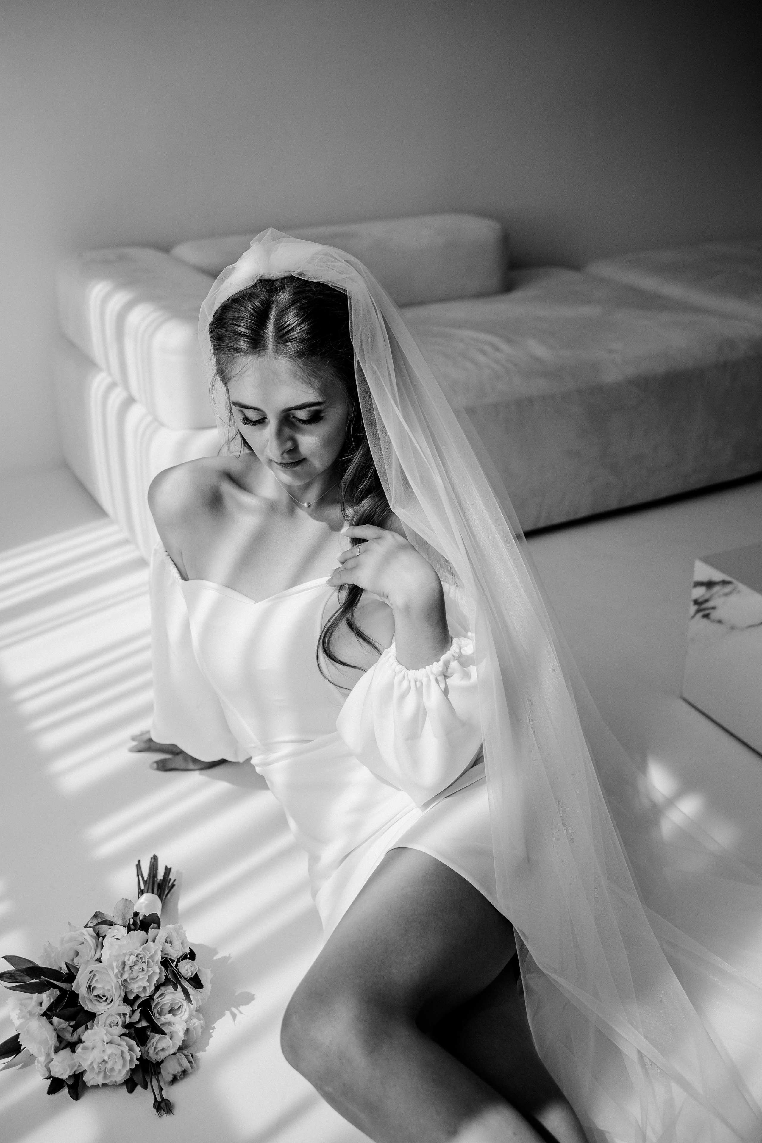 Свадебная прогулка. Эвелина и Дмитрий. Свадебная фотография. Арина Рубах