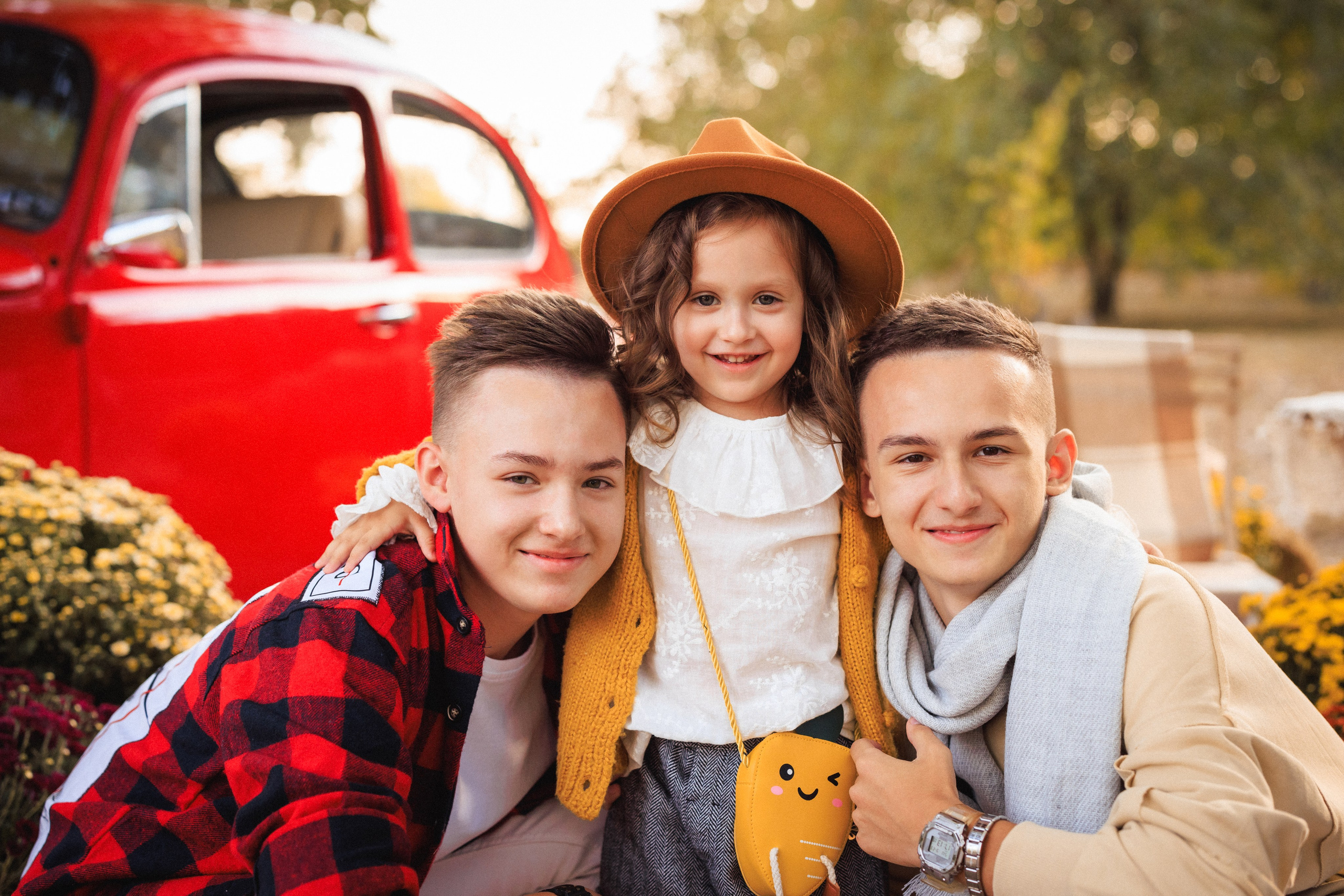 Осенняя фотосессия с Ретро автомобилем в городе Краснодаре. Семейный и детский фотограф в Краснодаре Анна Трашкова