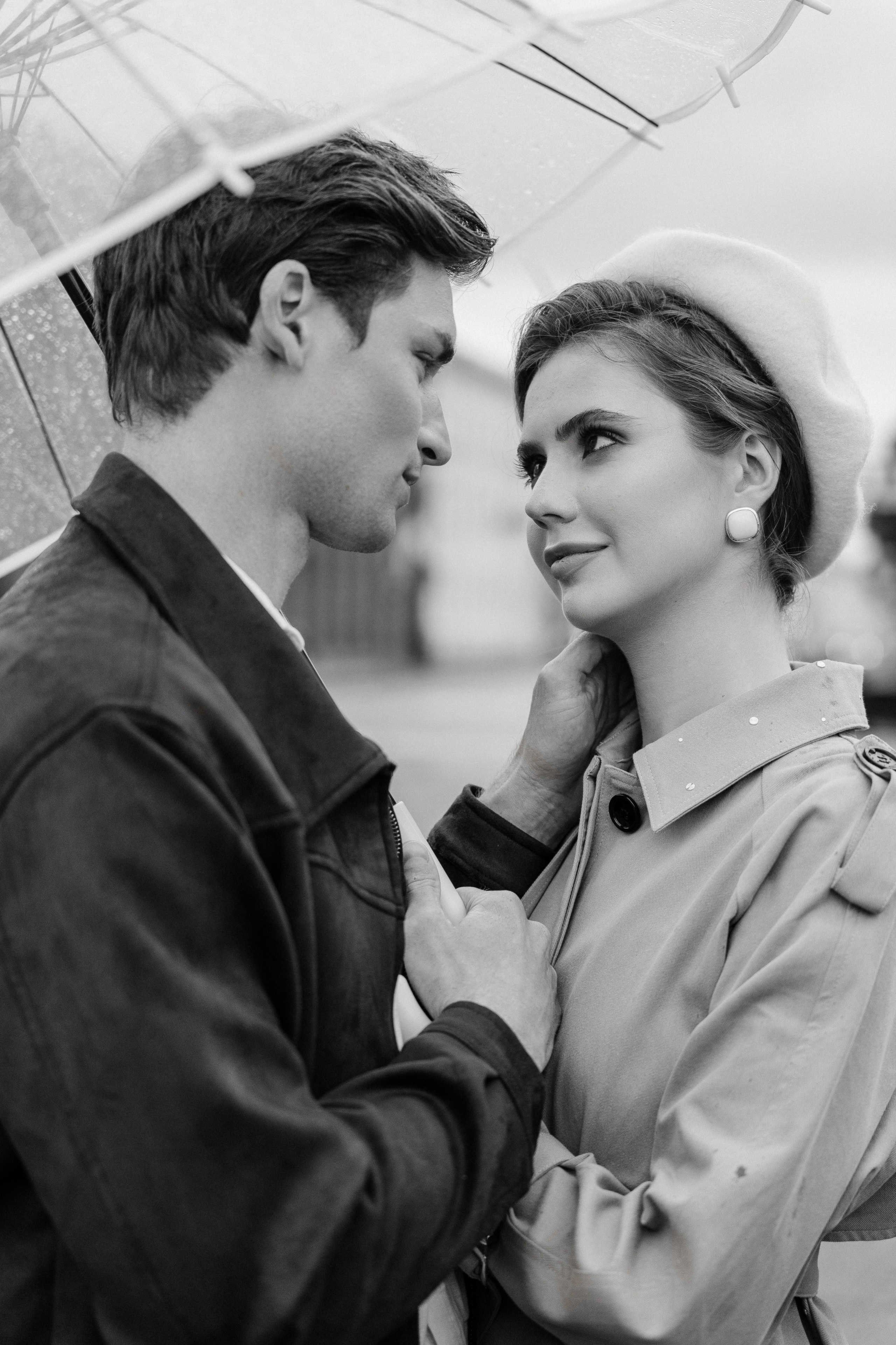 Двое под одним зонтом