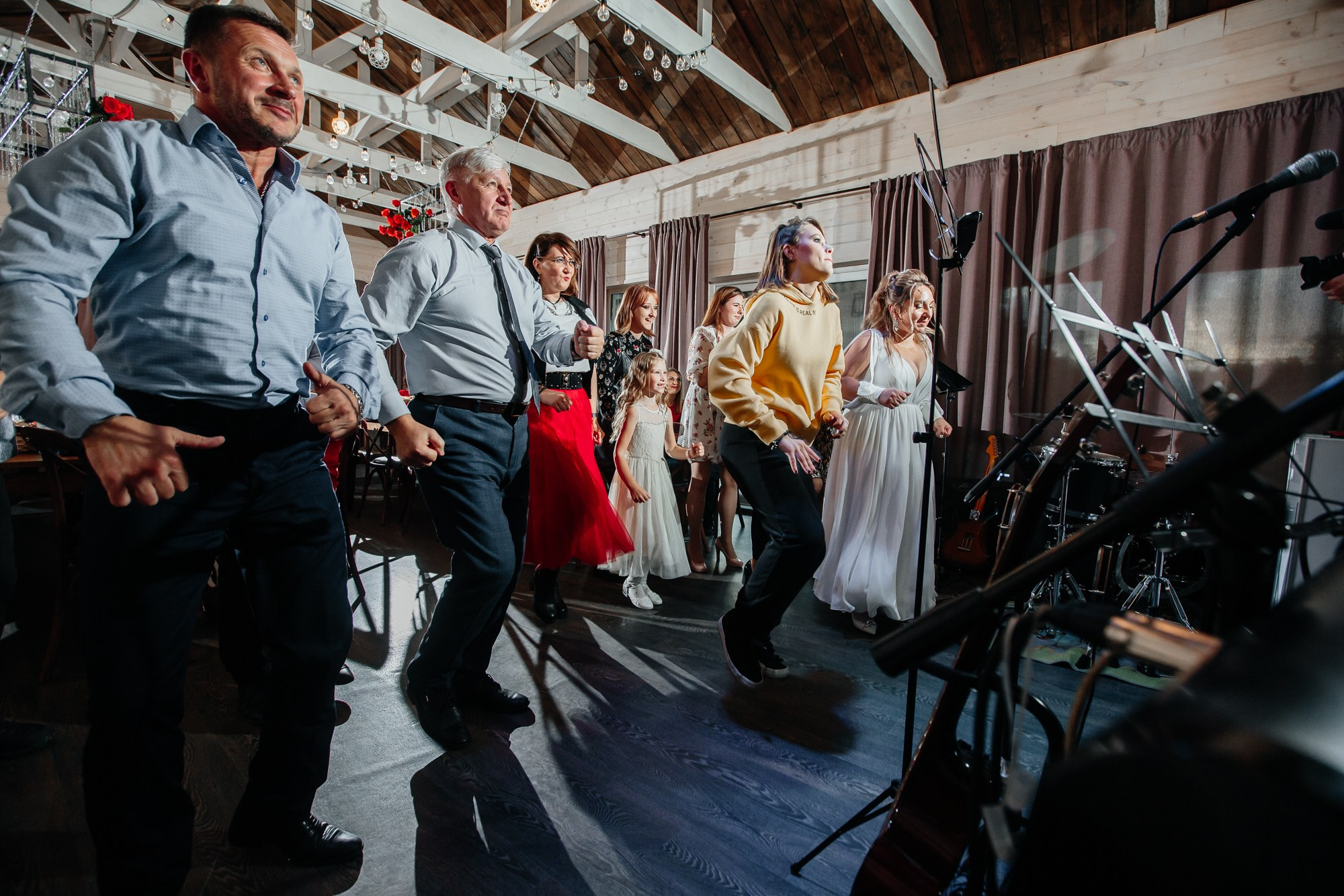 Свадебная съемка Северодвинск в стиле рок. Свадебный фотограф в Архангельске и Северодвинске