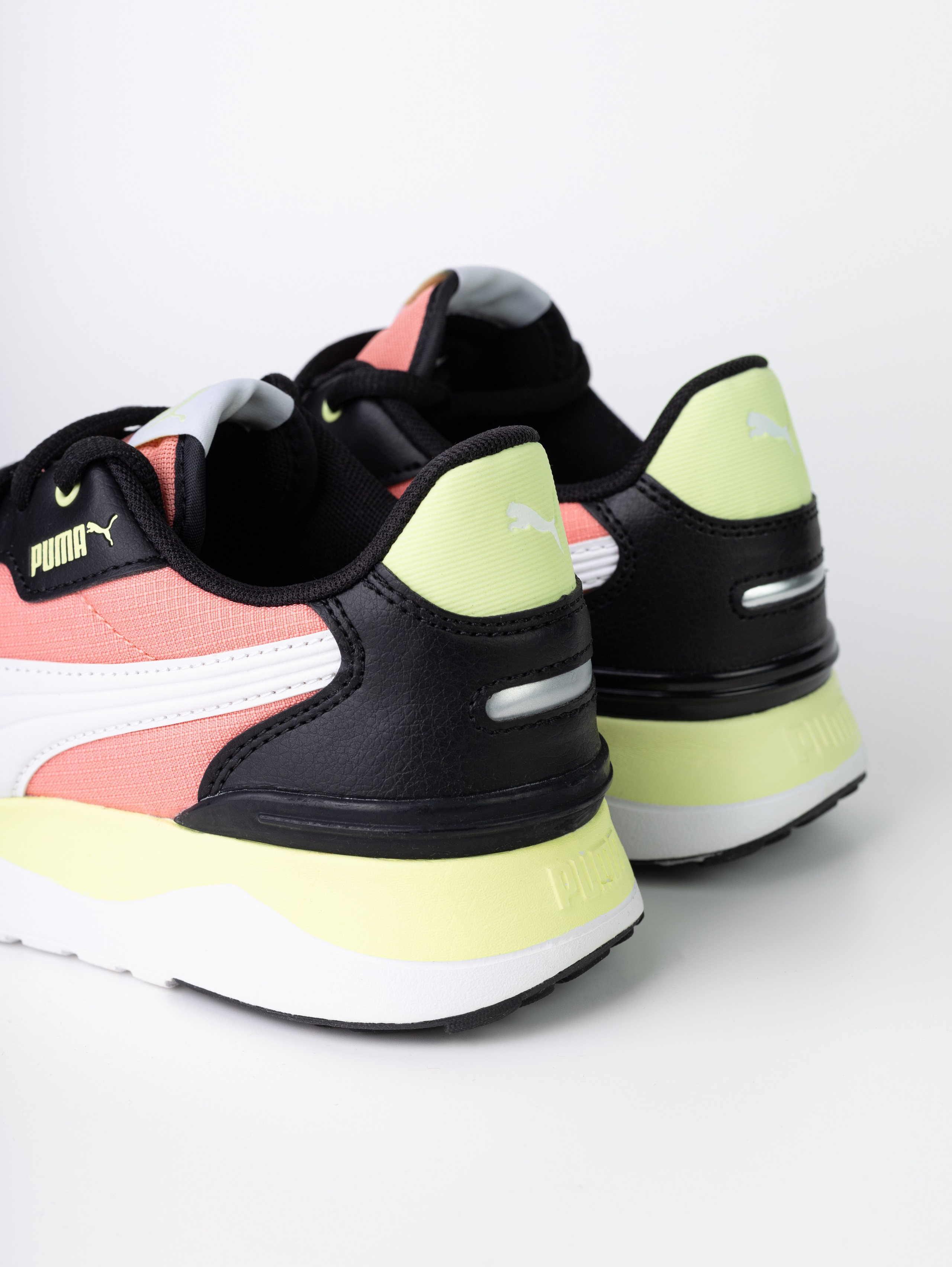 Одежда, обувь, аксессуары. Предметный фотограф в Санкт-Петербурге Елена Хлебосолова