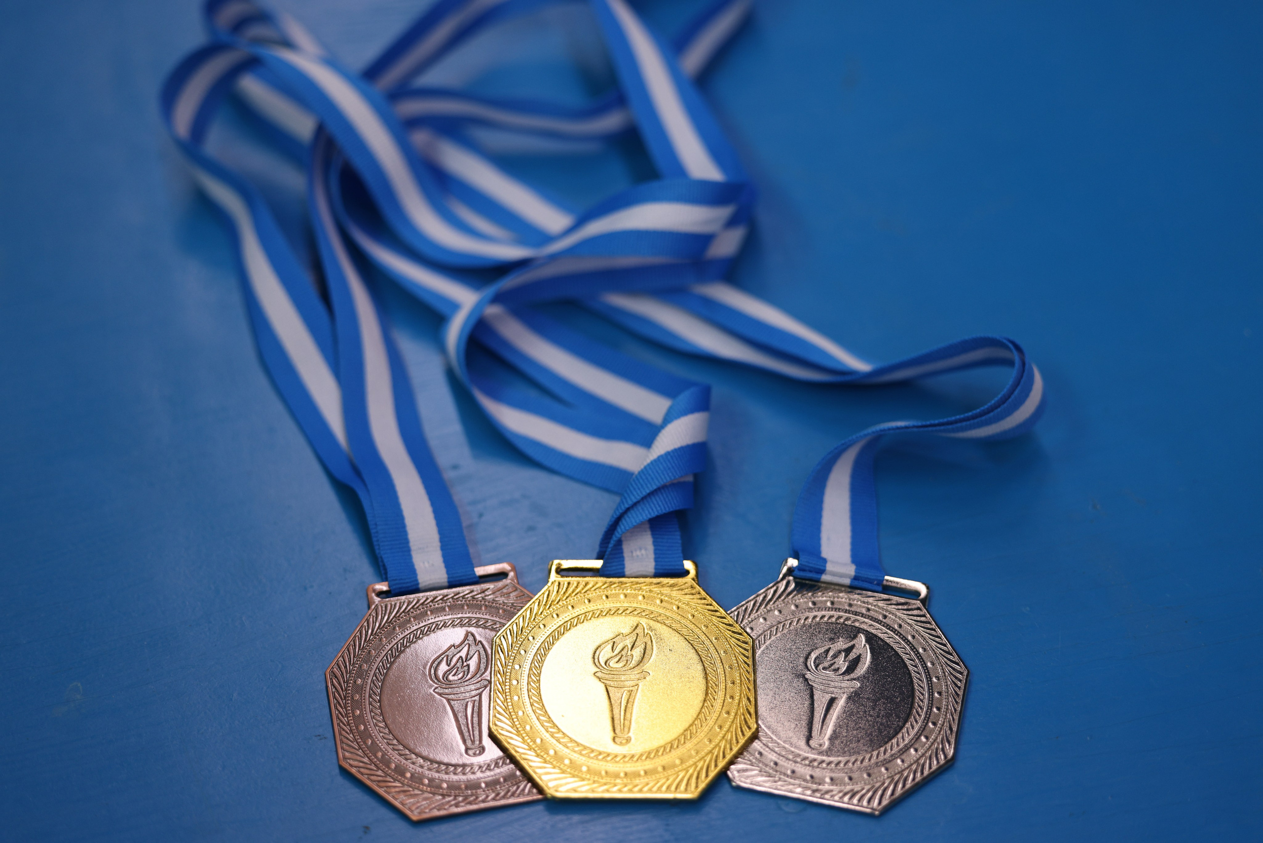 Веселый дельфин. Плавание. Дети 8-9 лет. Фотограф Александр Заломаев