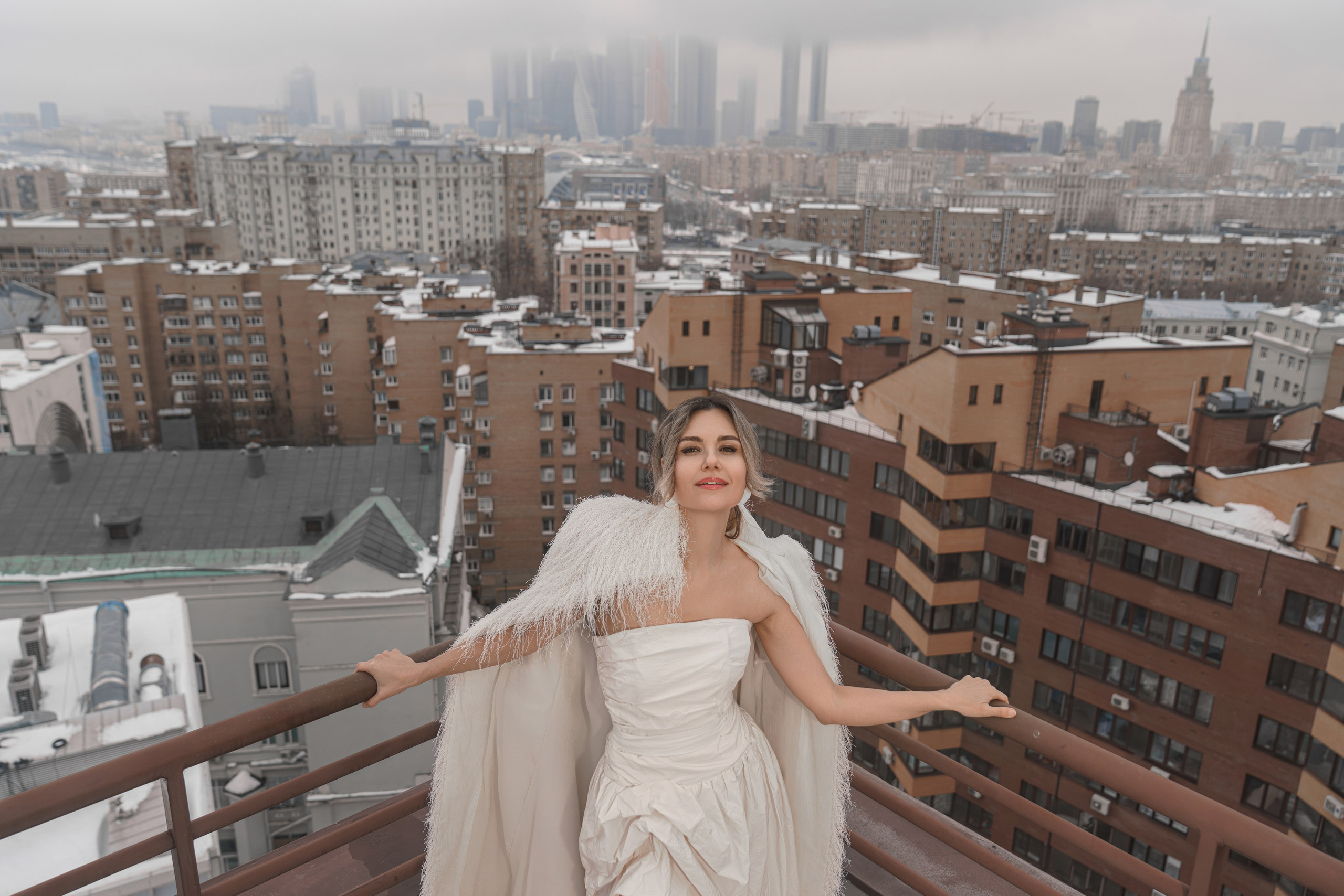 Съёмки на крыше в Москве. Фотограф Айгуль Вишня, съёмка в Москве и Санкт-Петербурге