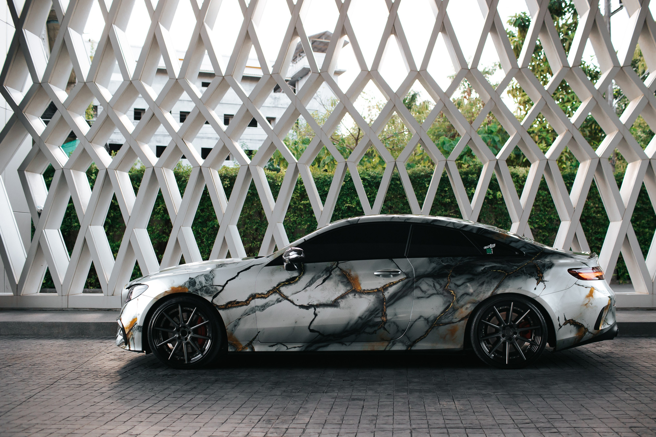 Mercedes Benz E 53. Фотограф в на Пхукете Сергей Войлоков