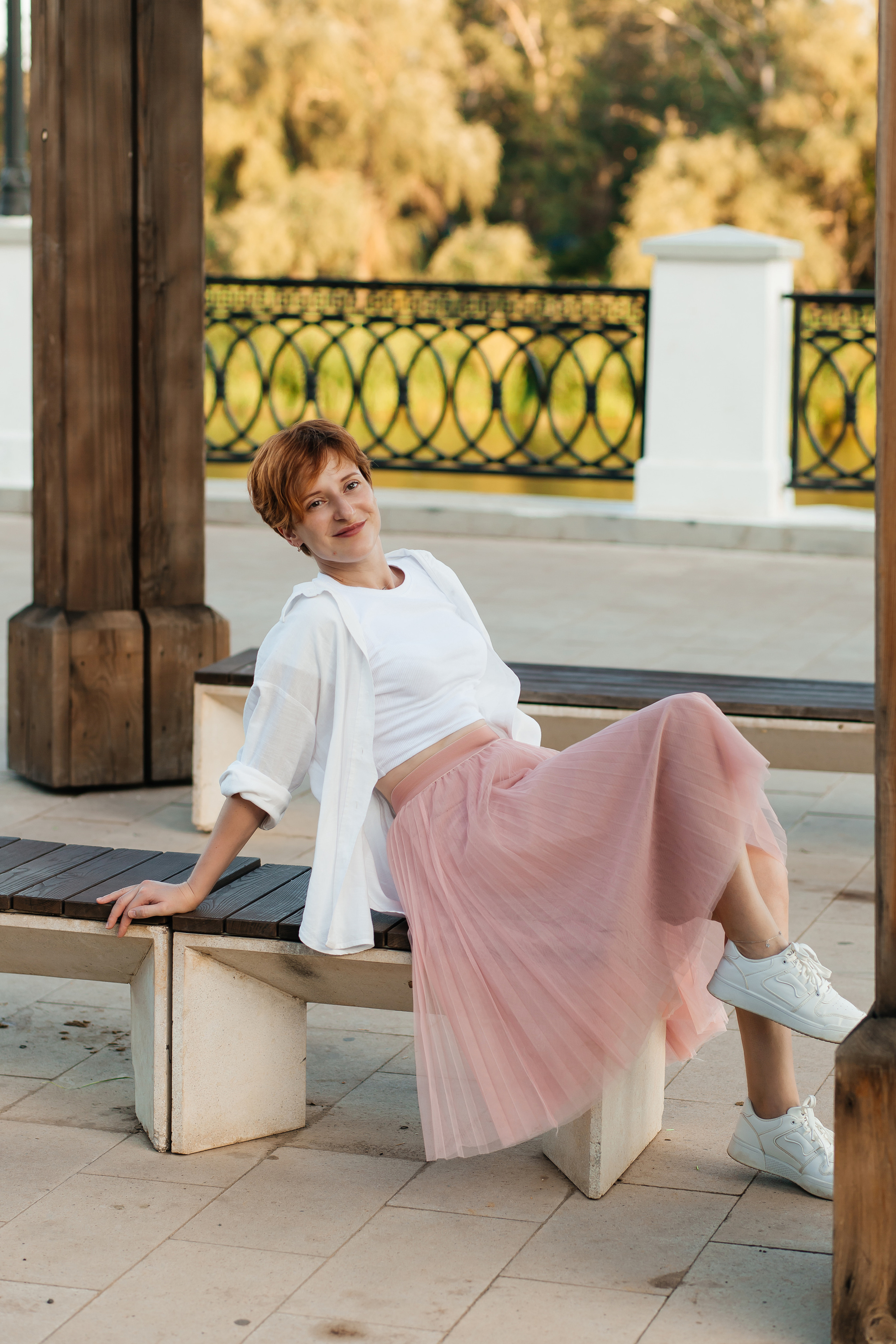 Наташа прогулочная фотосессия. Женский фотограф в Оренбурге Ирина Заводчикова