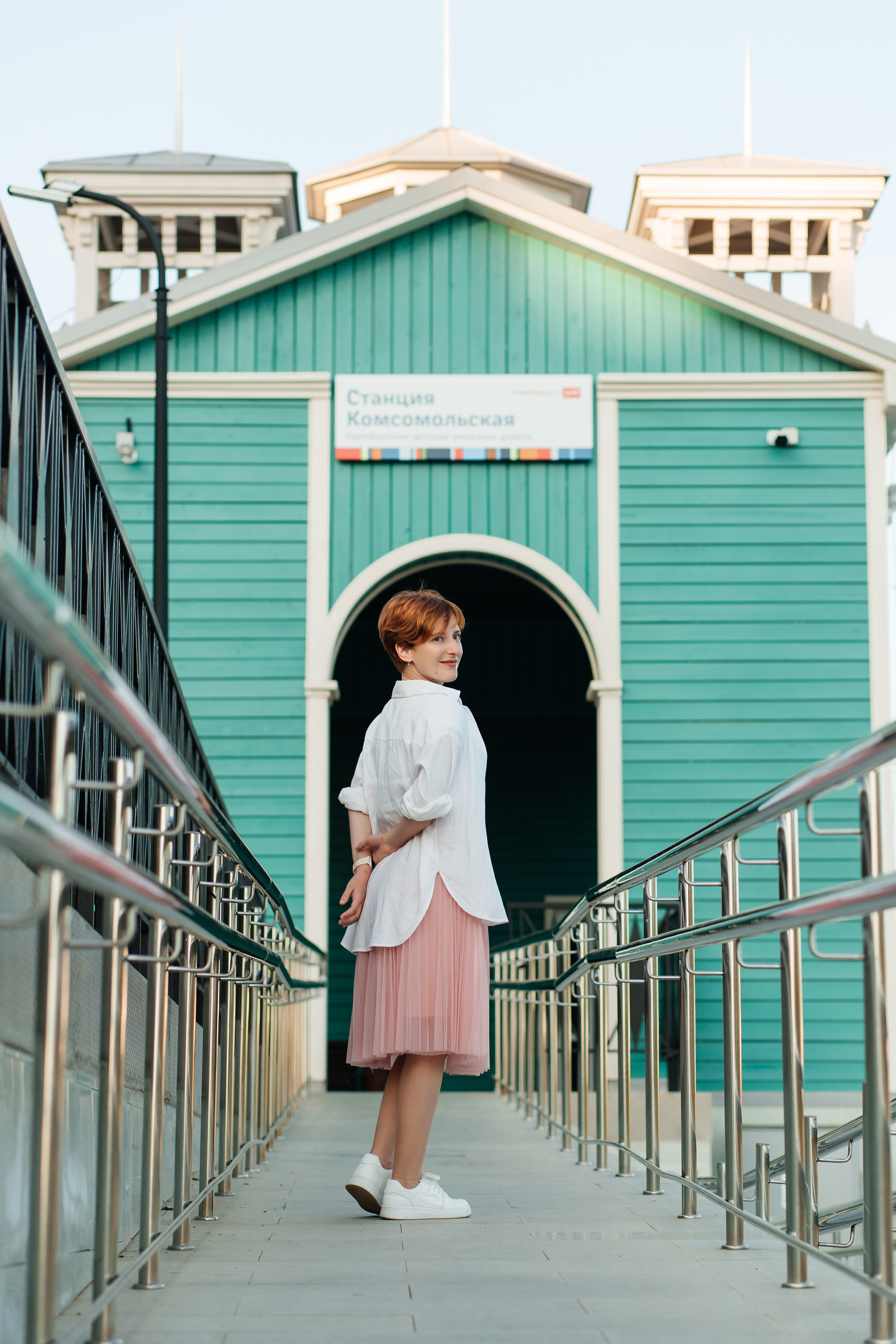 Наташа прогулочная фотосессия. Женский фотограф в Оренбурге Ирина Заводчикова