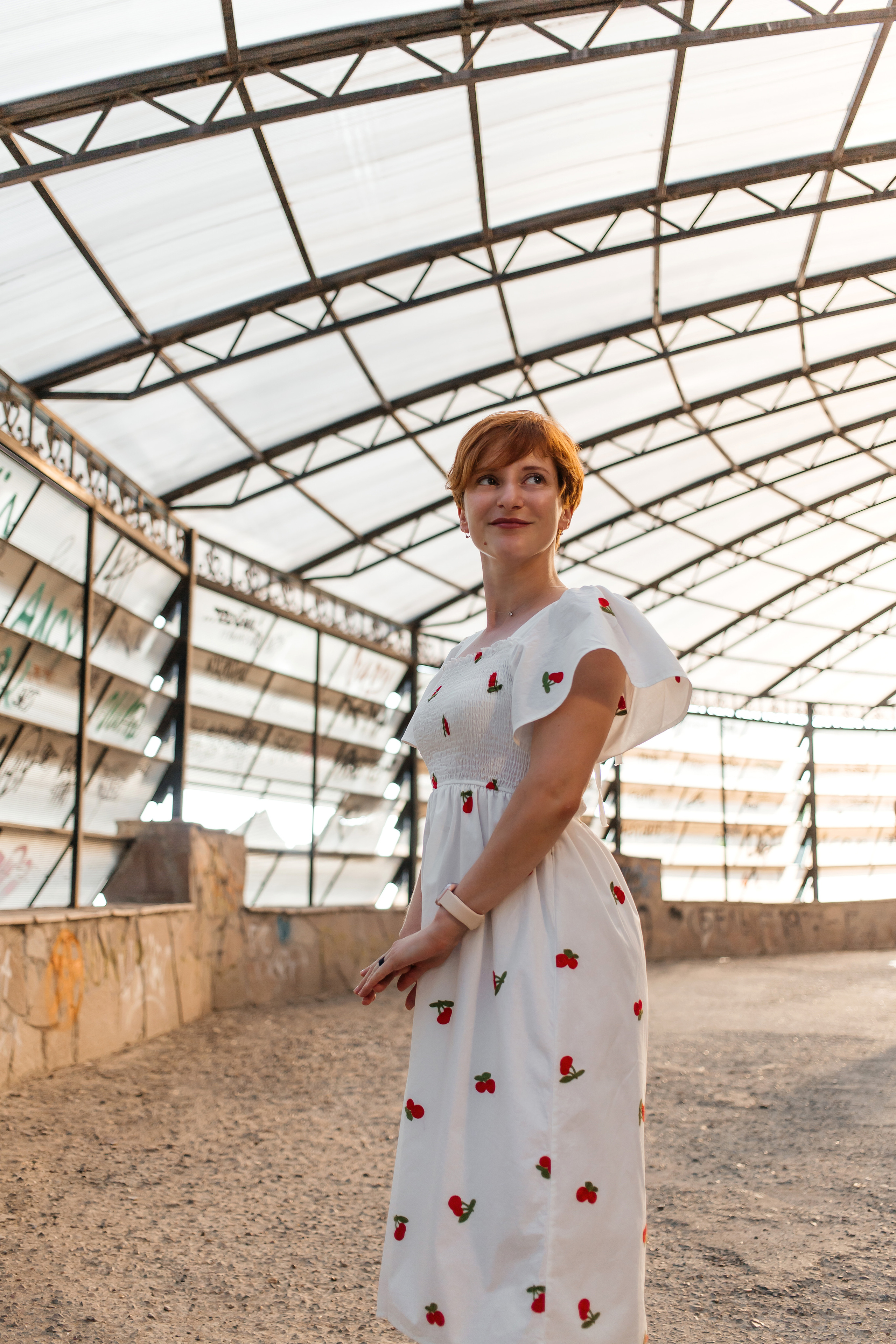 Наташа прогулочная фотосессия. Женский фотограф в Оренбурге Ирина Заводчикова