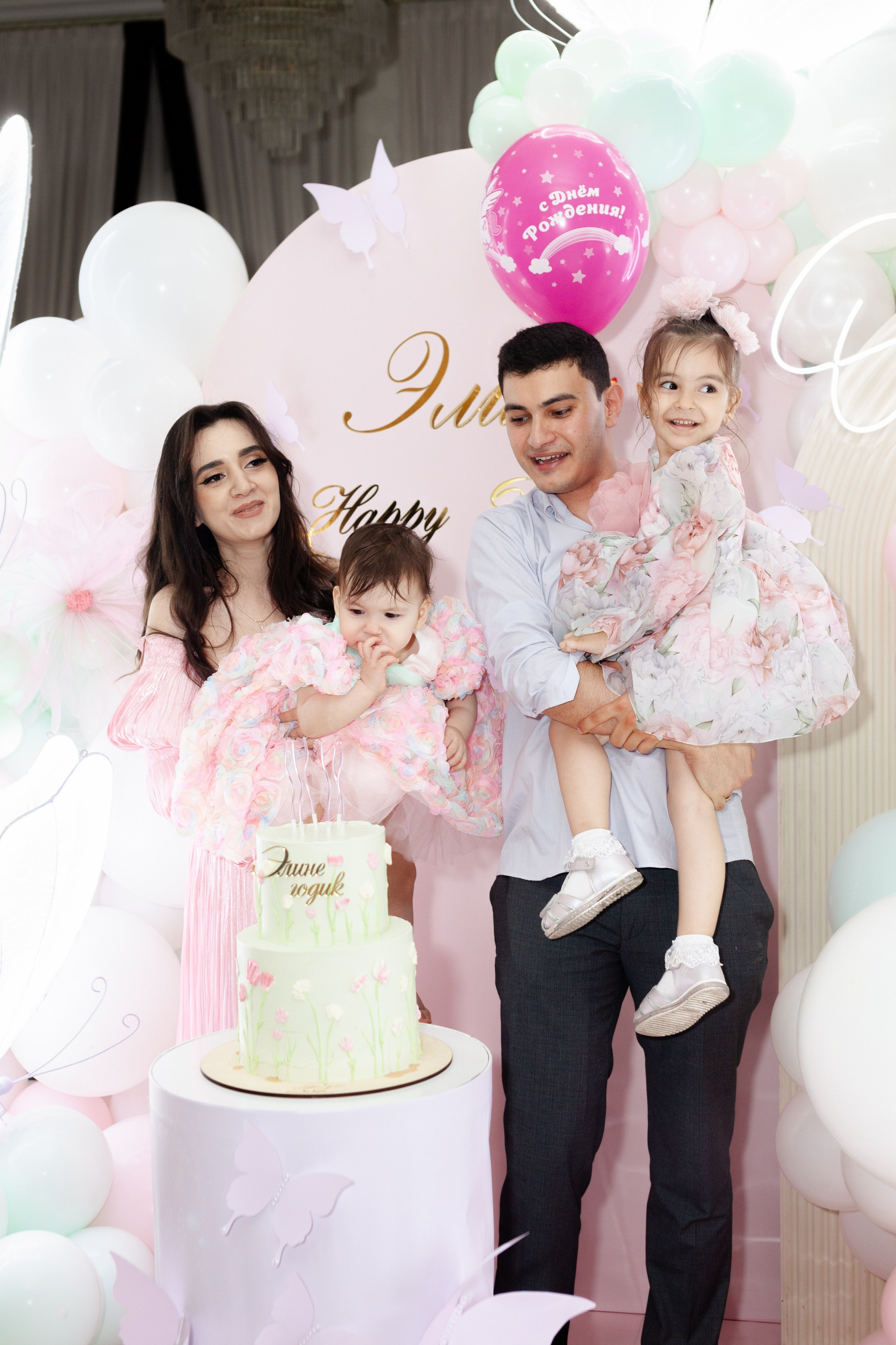 Годик Элине. Фотограф Ростов-на-Дону Свадебный Фотограф в Ростове Ксения Орлова