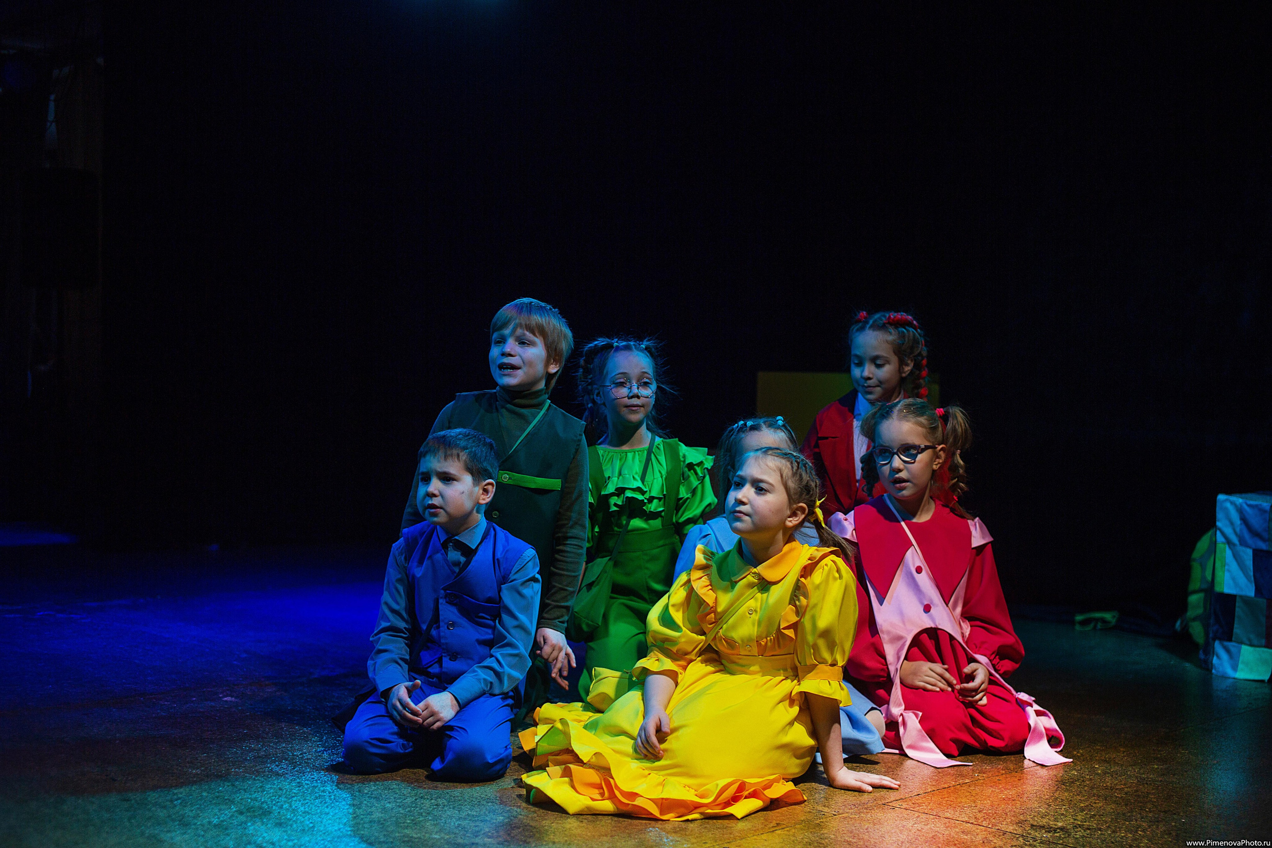 Карандаши «Театрум» ДТЦ, февраль. Семейный и детский фотограф в Петрозаводске