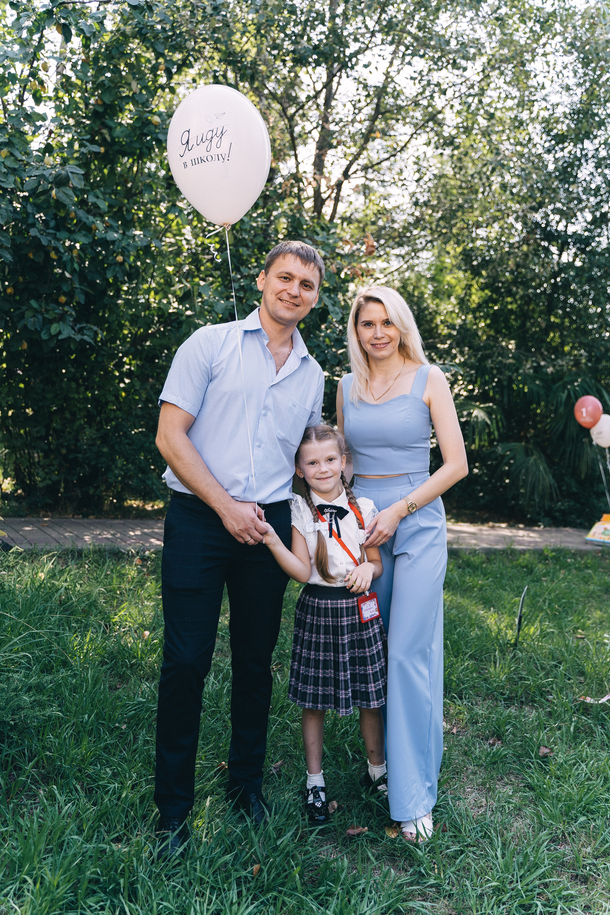 МОБУ Гимназия № 16, г. Сочи. «Первый звонок». Свадебный и семейный фотограф в городе Сочи