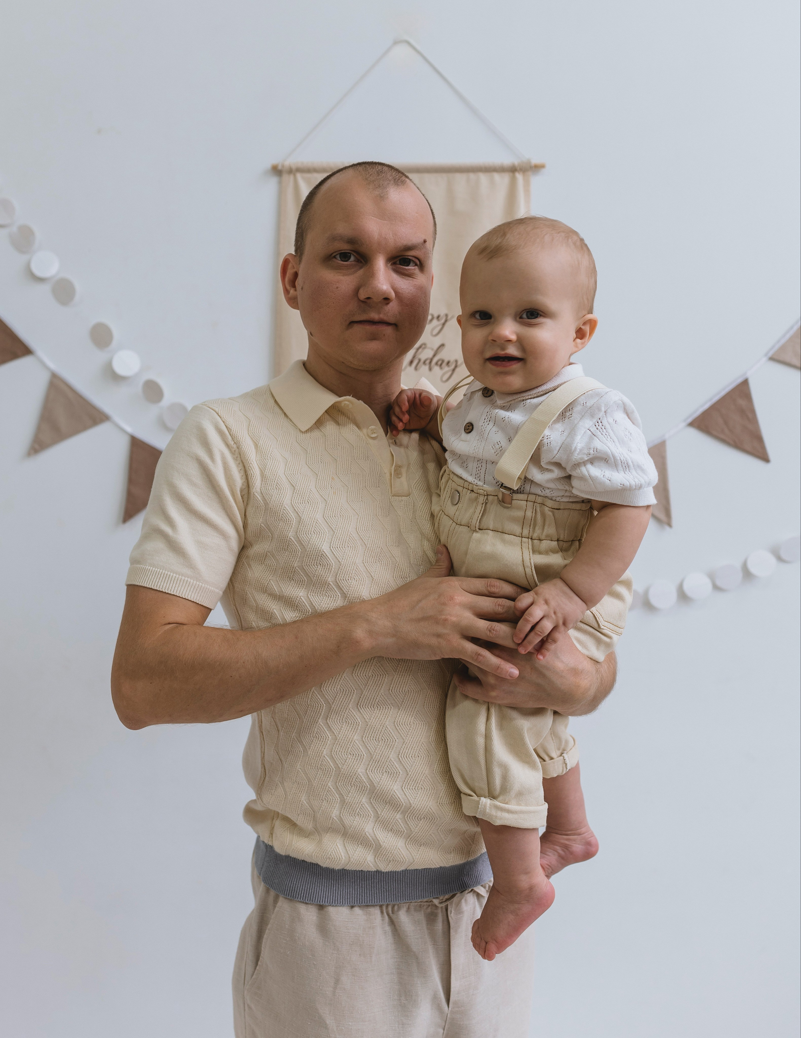 Марку годик. Женский и предметный фотограф