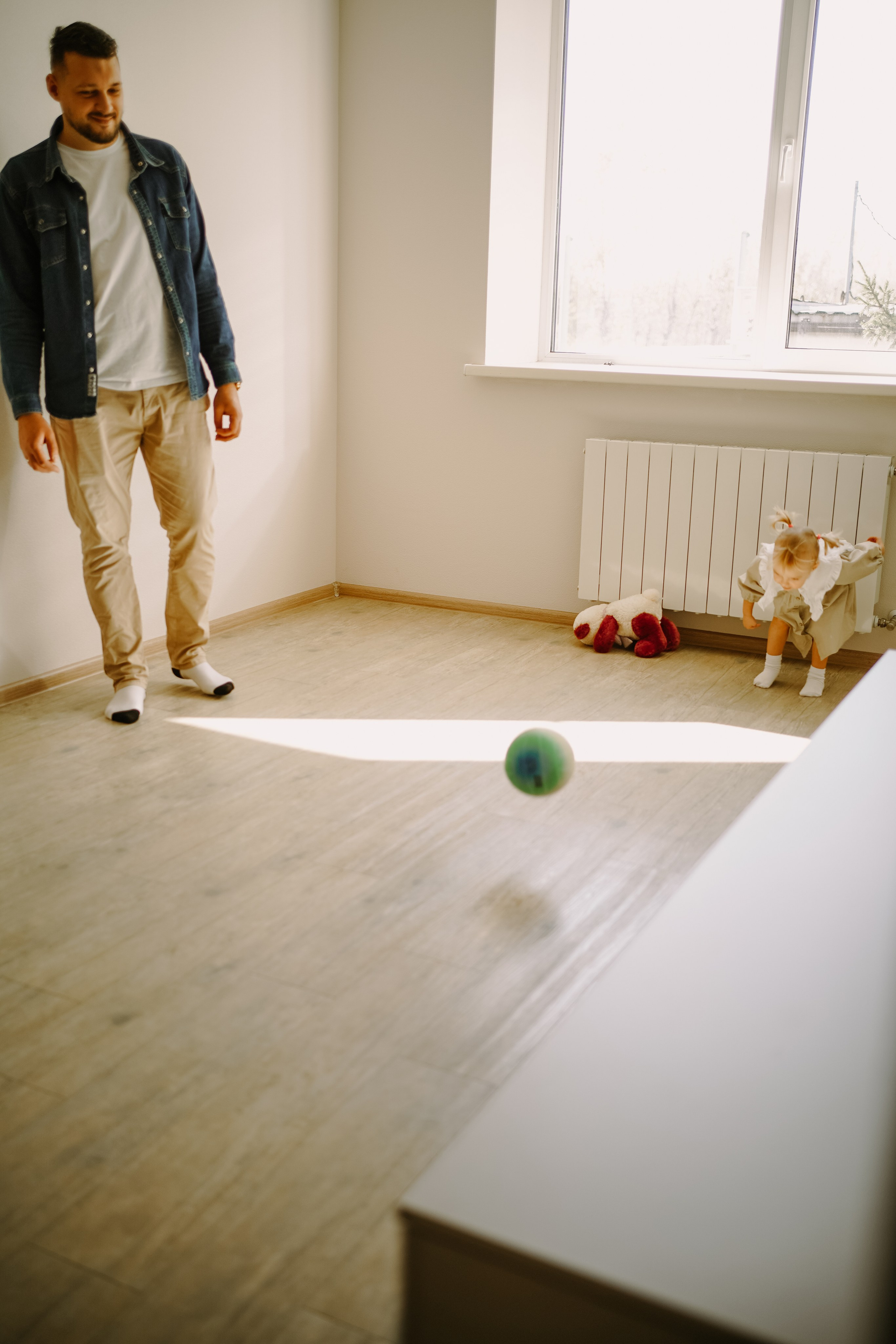 Карина, Андрей, Эмили. Главная